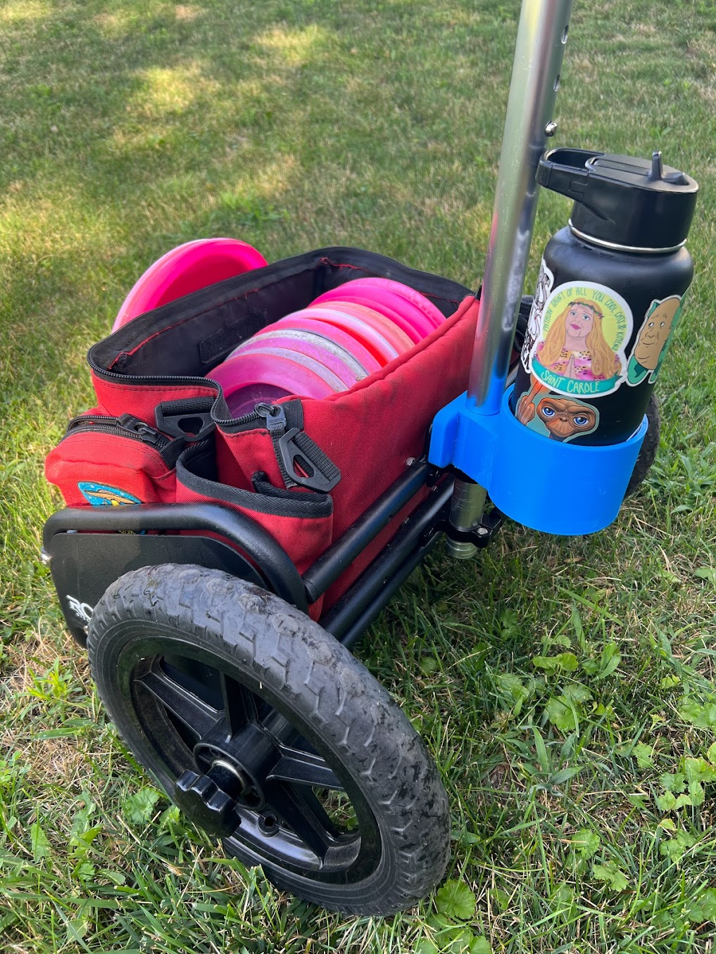 32 oz drink holder for MVP Rover Disc Golf Cart by itsprestonm Download free STL model