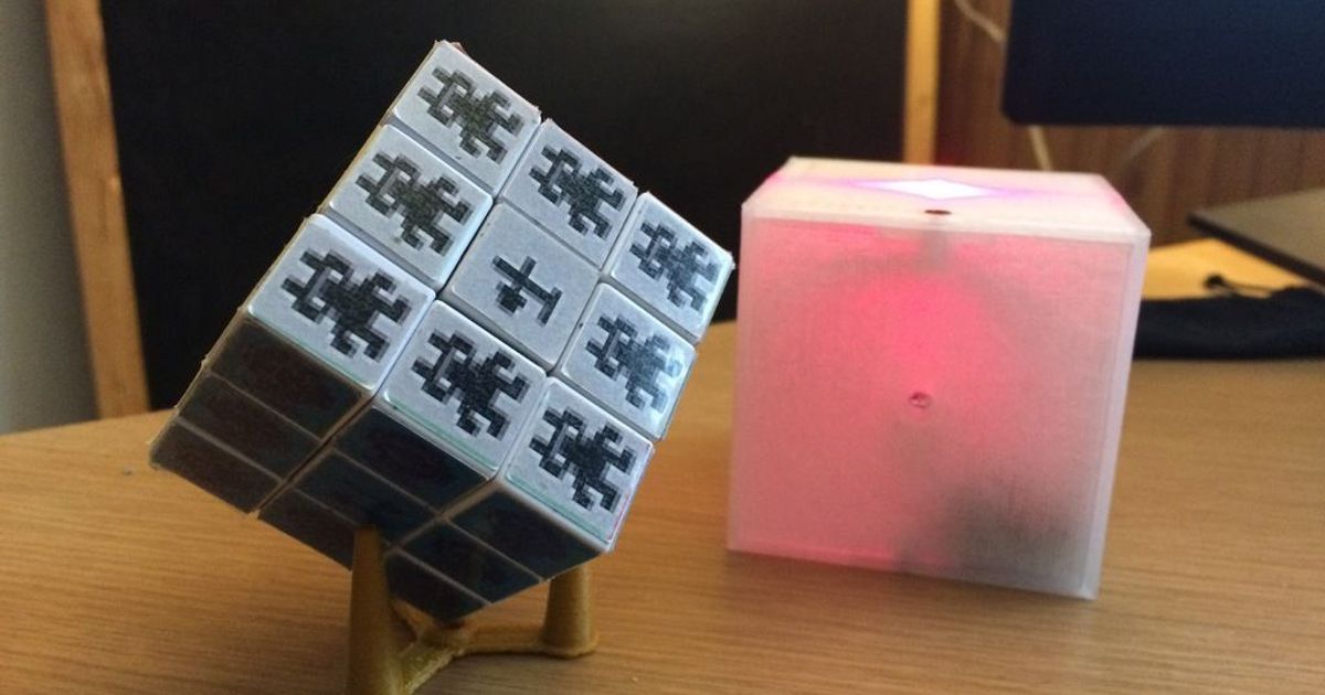 Rubik's cube holder stand by Julius3E8 Download free STL model