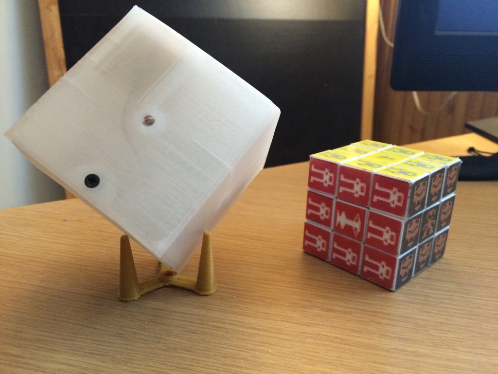 Rubik's cube holder stand by Julius3E8 Download free STL model