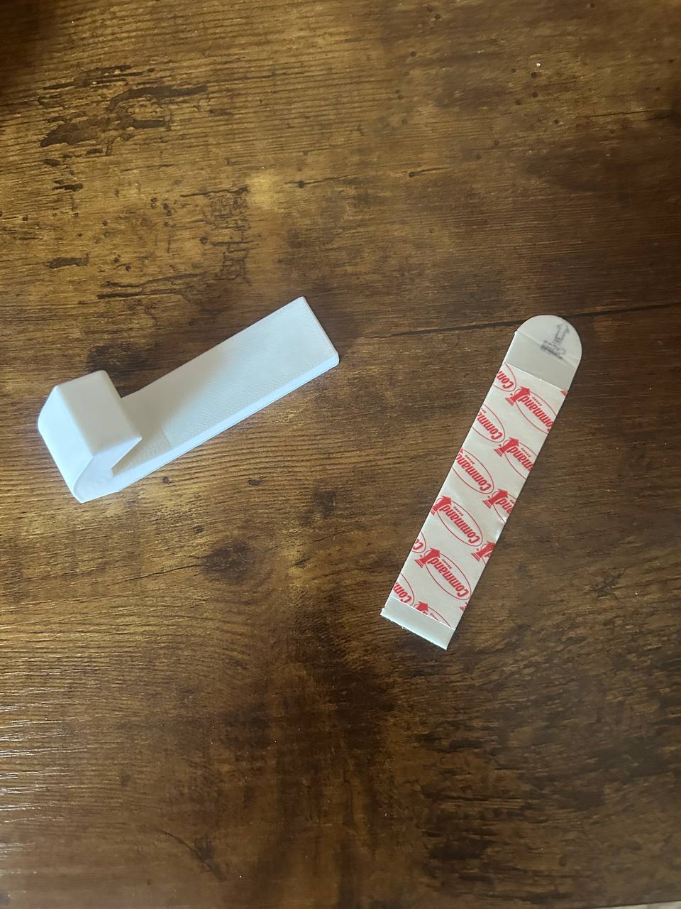 command strip hook (20 MIN PRINT)