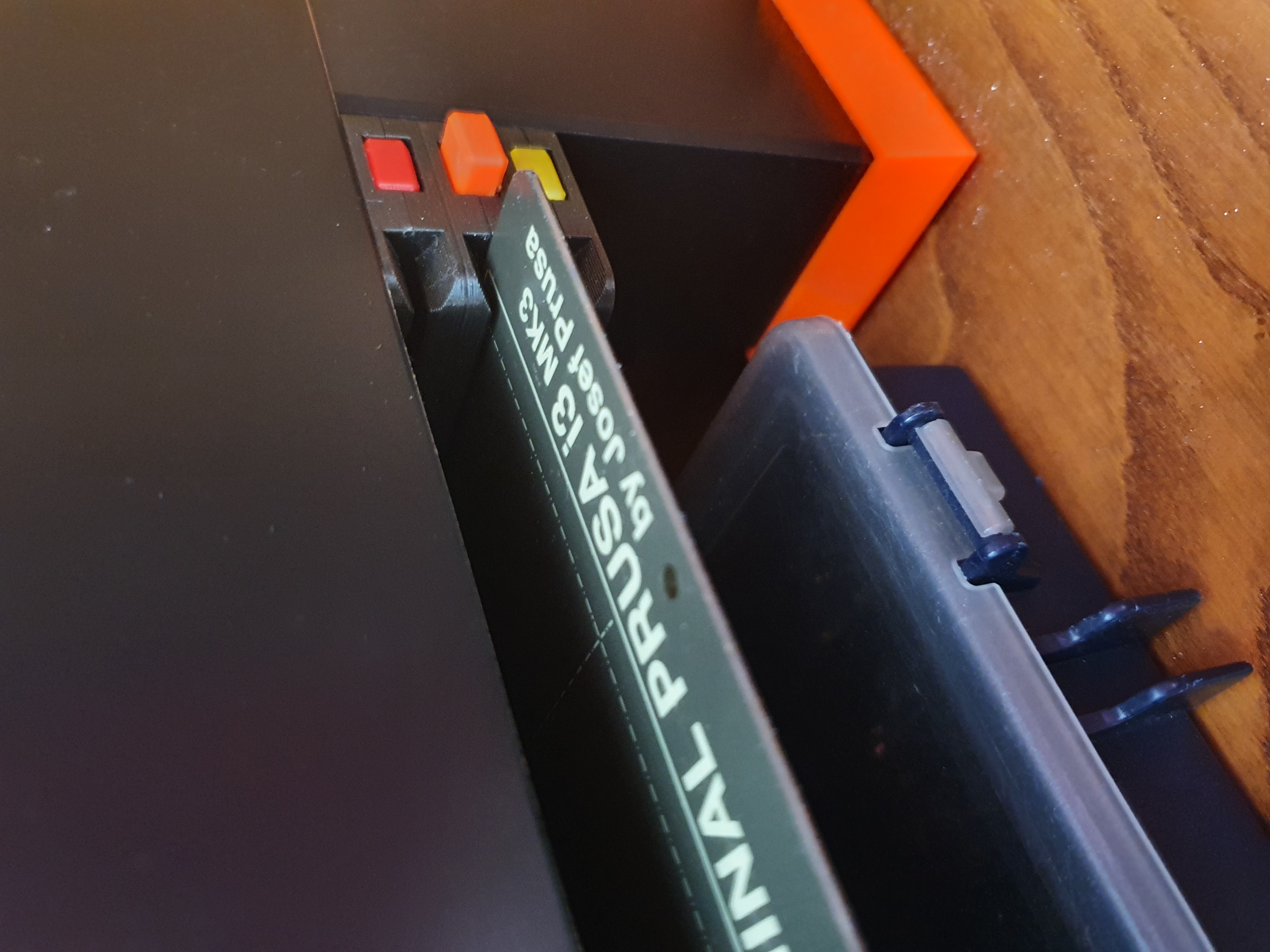 Expandable Steel Sheet Holder