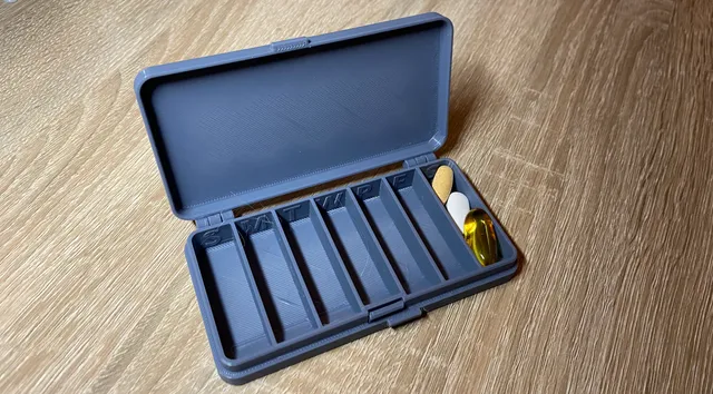 Weekly pill box remix (no vertical spacers)