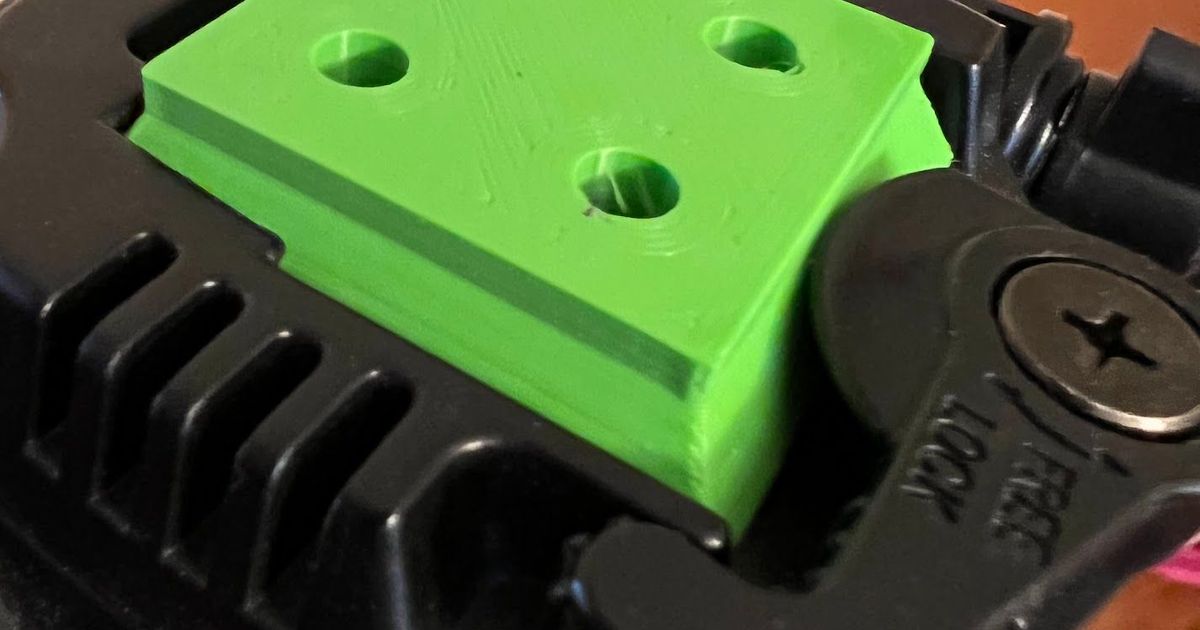 QB4W Tripod Adapter 44mmx44mm by edm00se Download free STL model