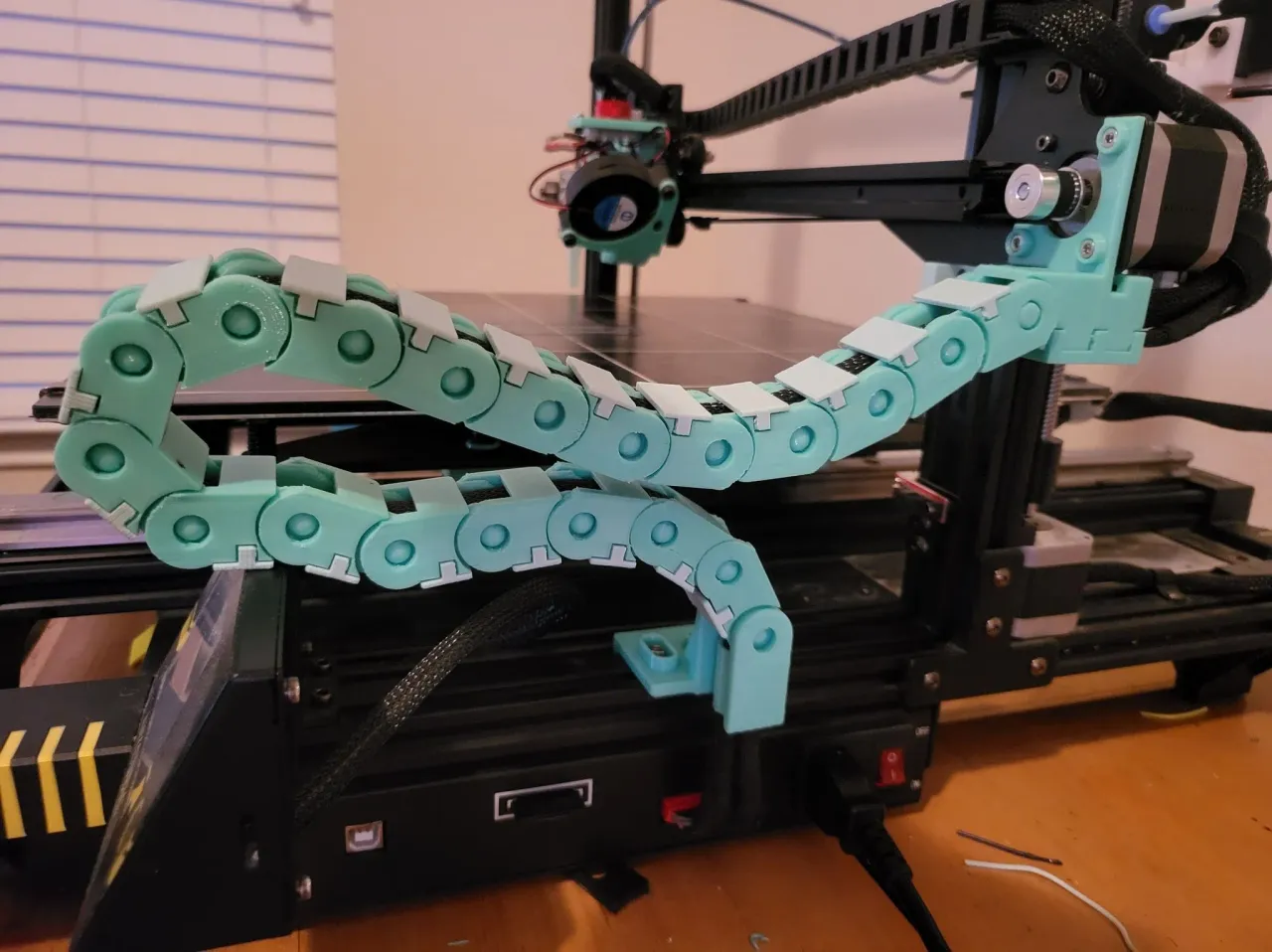 Anycubic Chiron Cable Chain by Kraloulk | Download free STL model ...