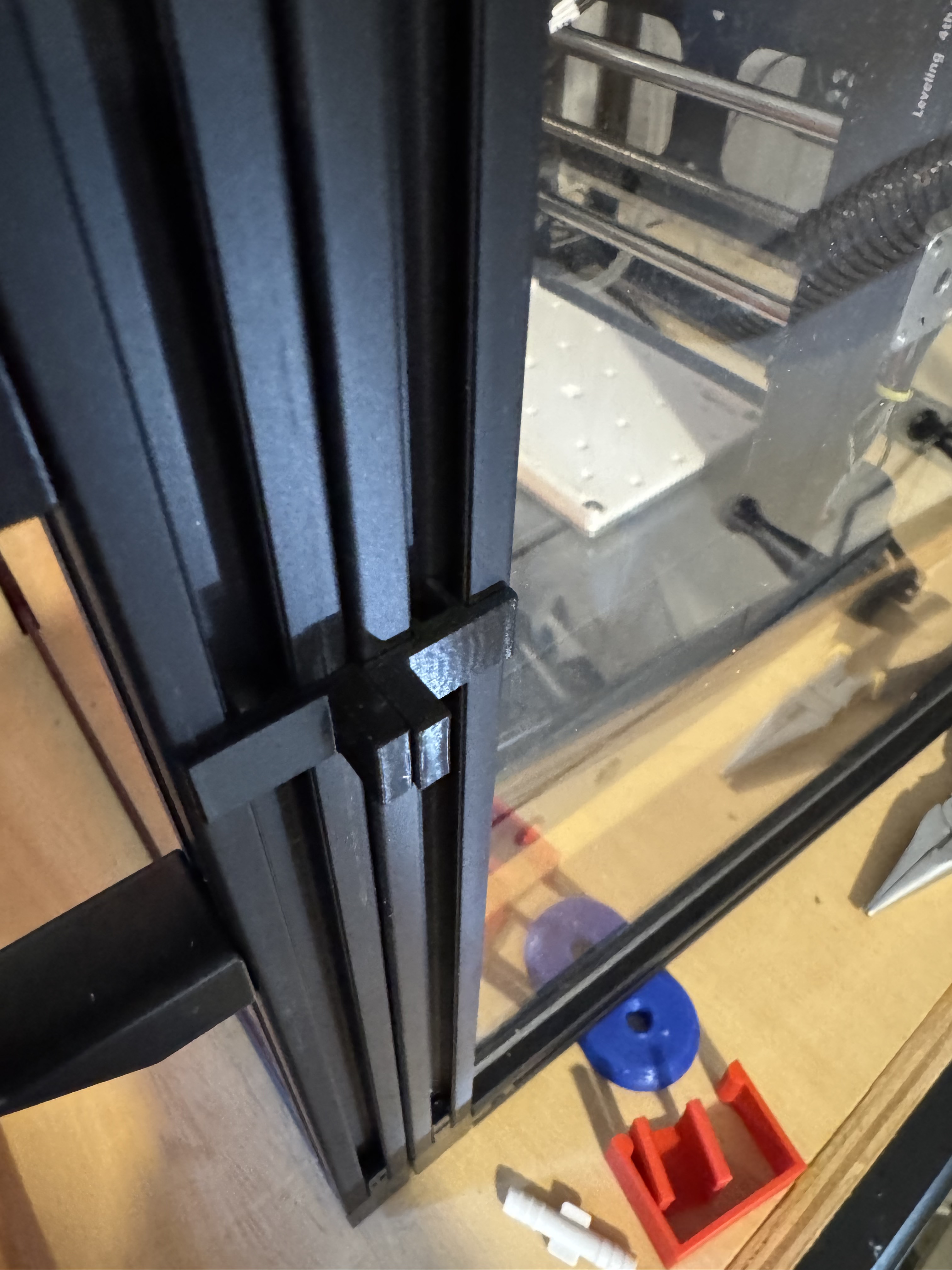 2020 Extrusion Magnetic Door Catch