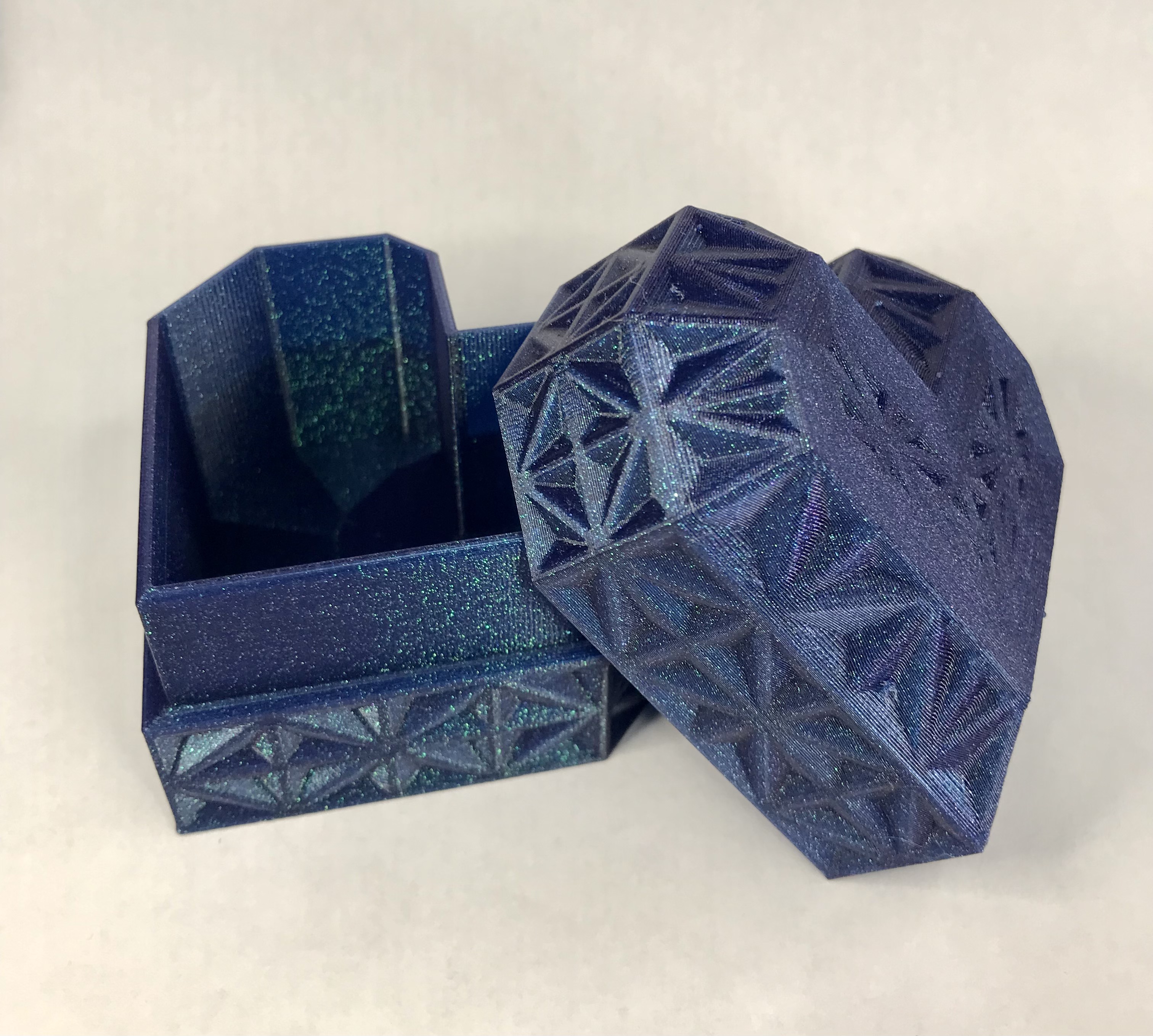 Low-poly Heart Box