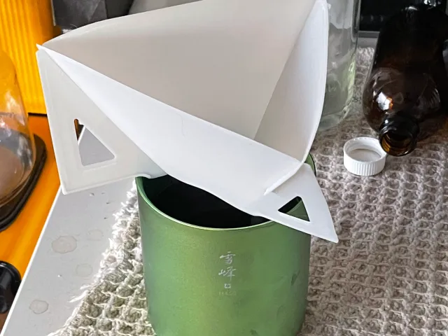 Flat Foldable V60 Drip Coffee Filter Holder - PC