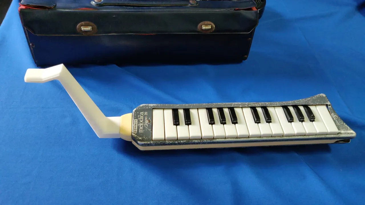 Vintage Hohner Melodica Piano 27 Made in Germany with Case