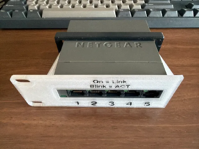 Netgear GS305 one sided rack mount and latch
