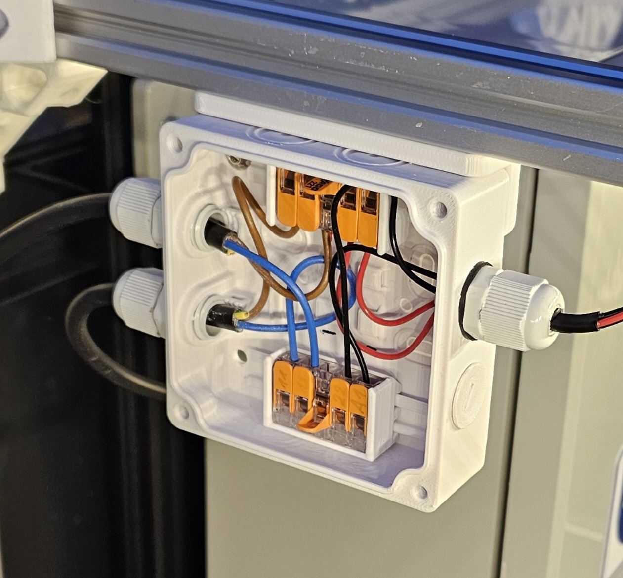 80x80 Junction box 2020 bracket 3D model thumbnail