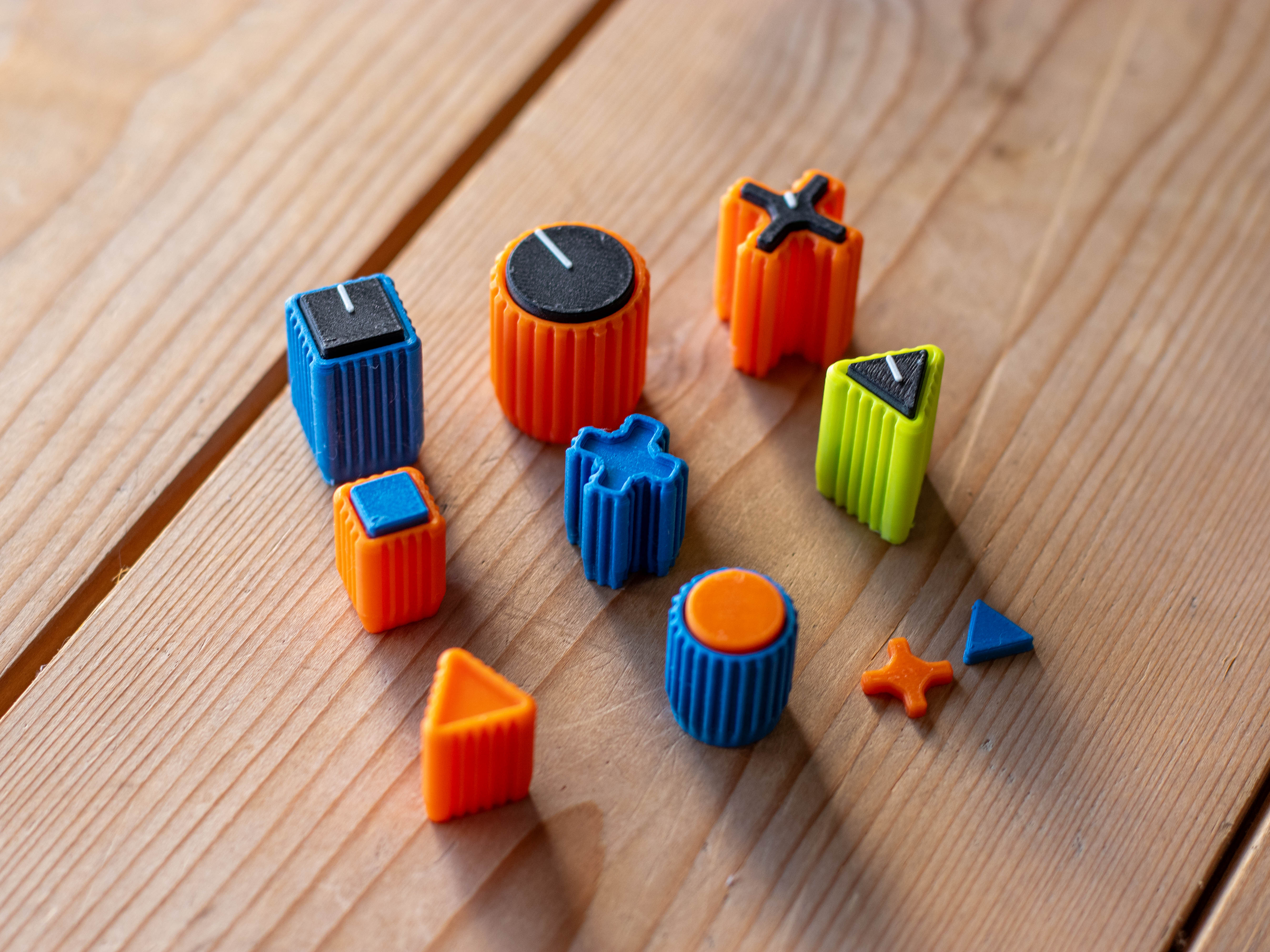 Miniatura 3 do modelo 3D Hercules Inpulse 200 Colorful Encoder Knobs