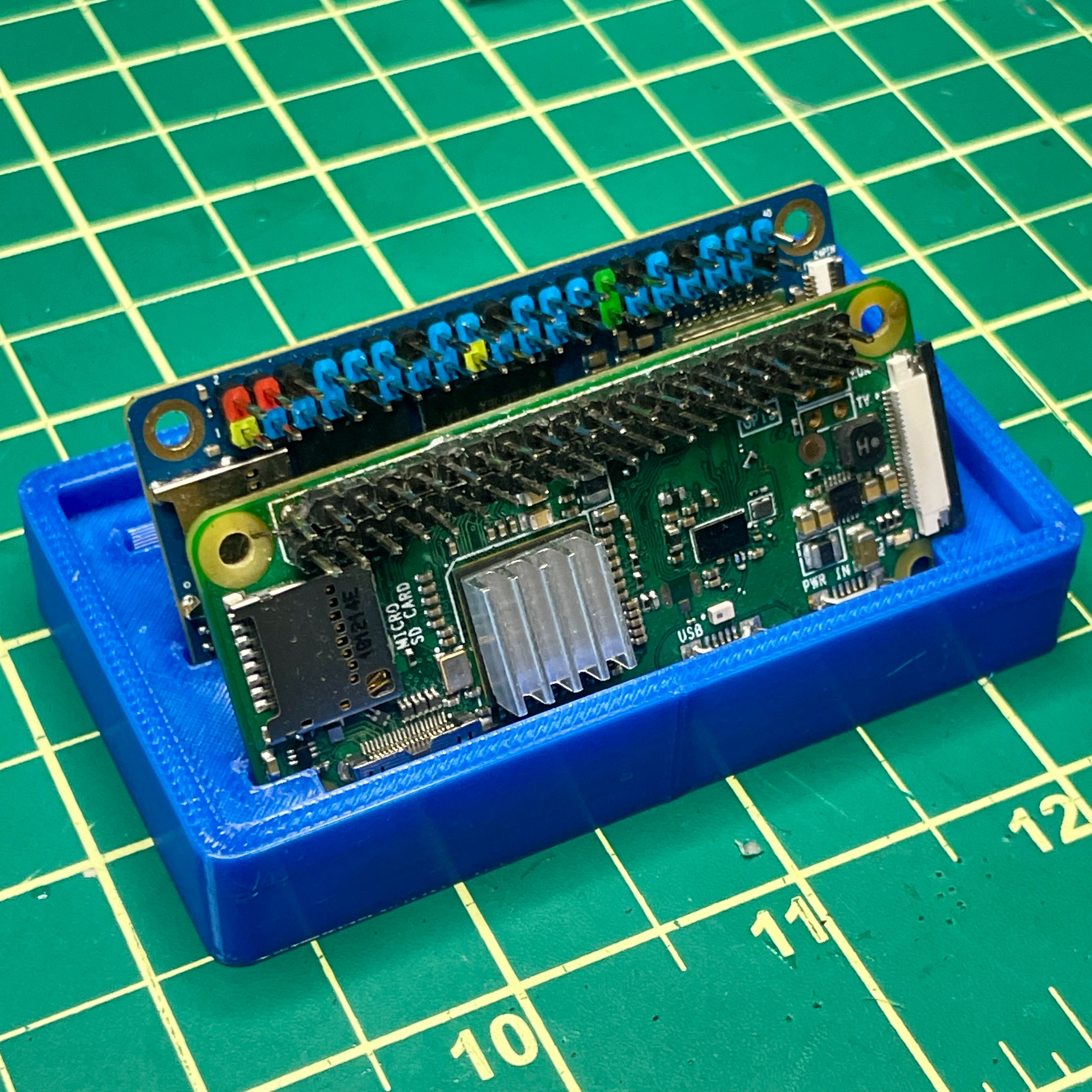 Pi Zero Display Storage Rack