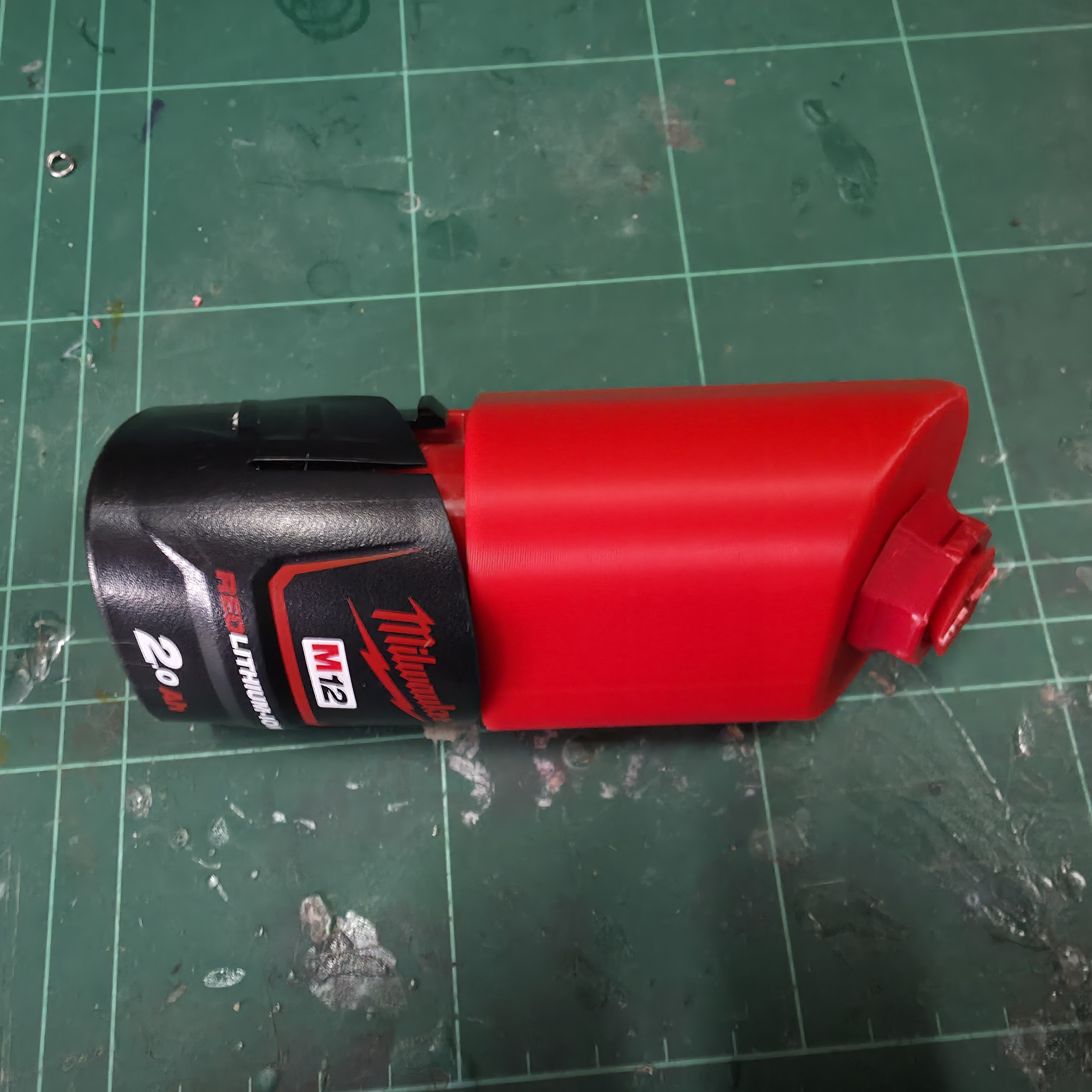 Milwaukee M12 mounting