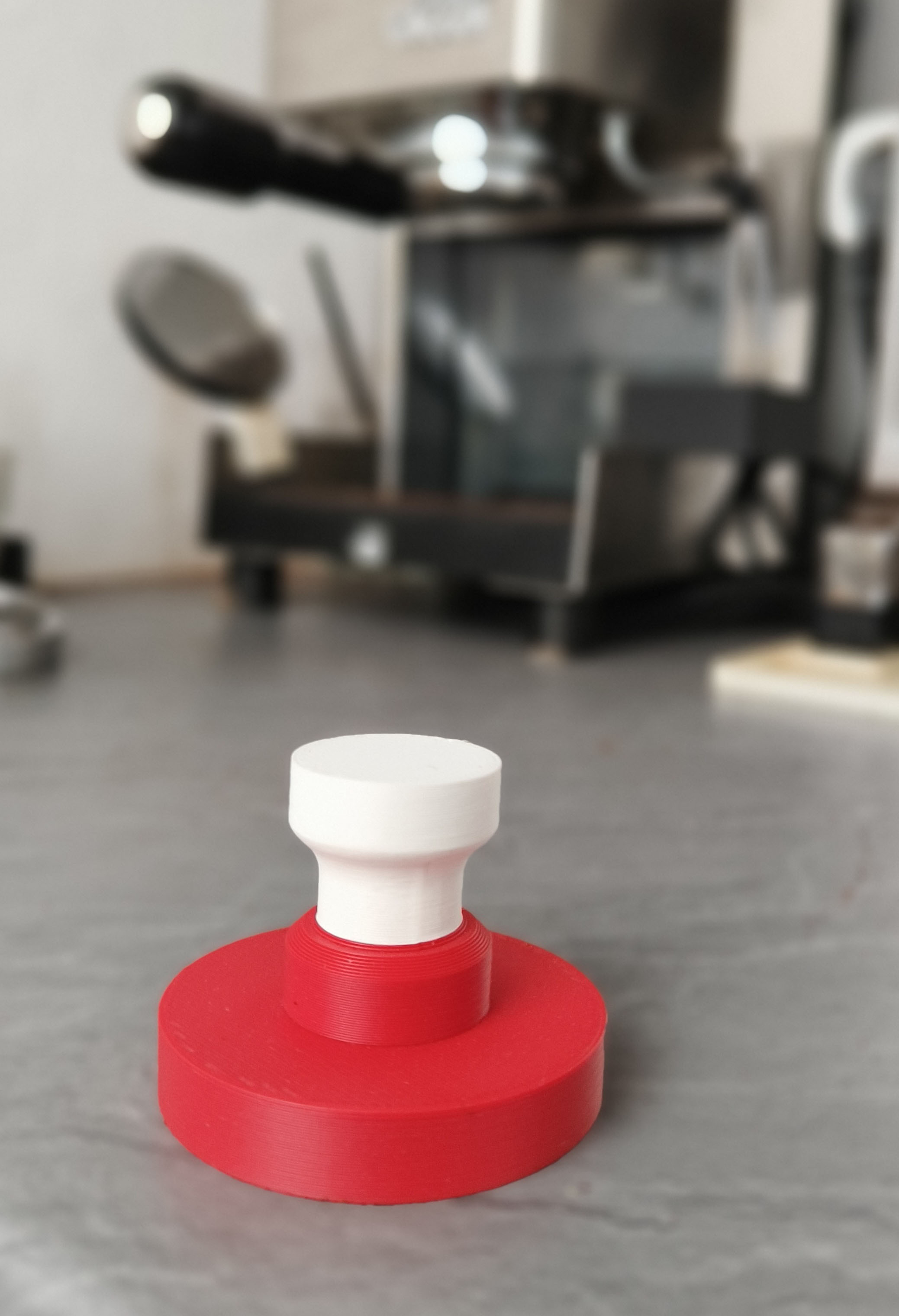 Espresso puck screen remover