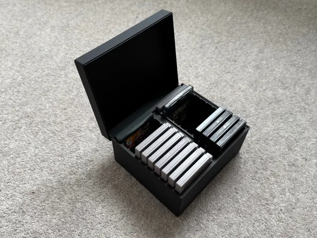 Storage box for 20x Gameboy & Gameboy Advanced Cartridges