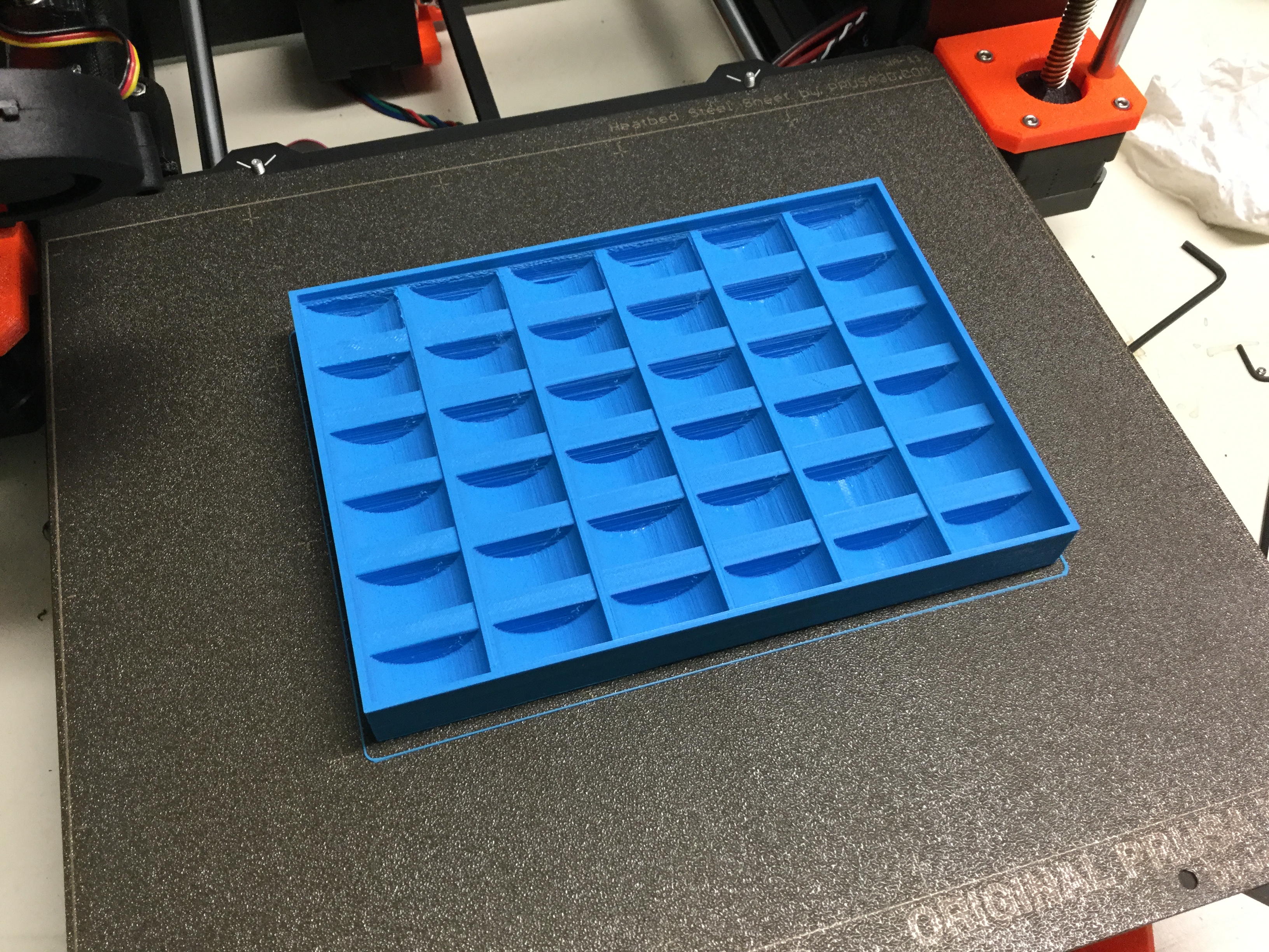 Miniatura 2 do modelo 3D Bobbin Box