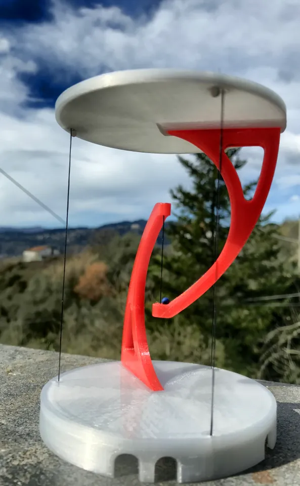 Remix of "Floating" tensegrity table with built in tensioning mechanism ...