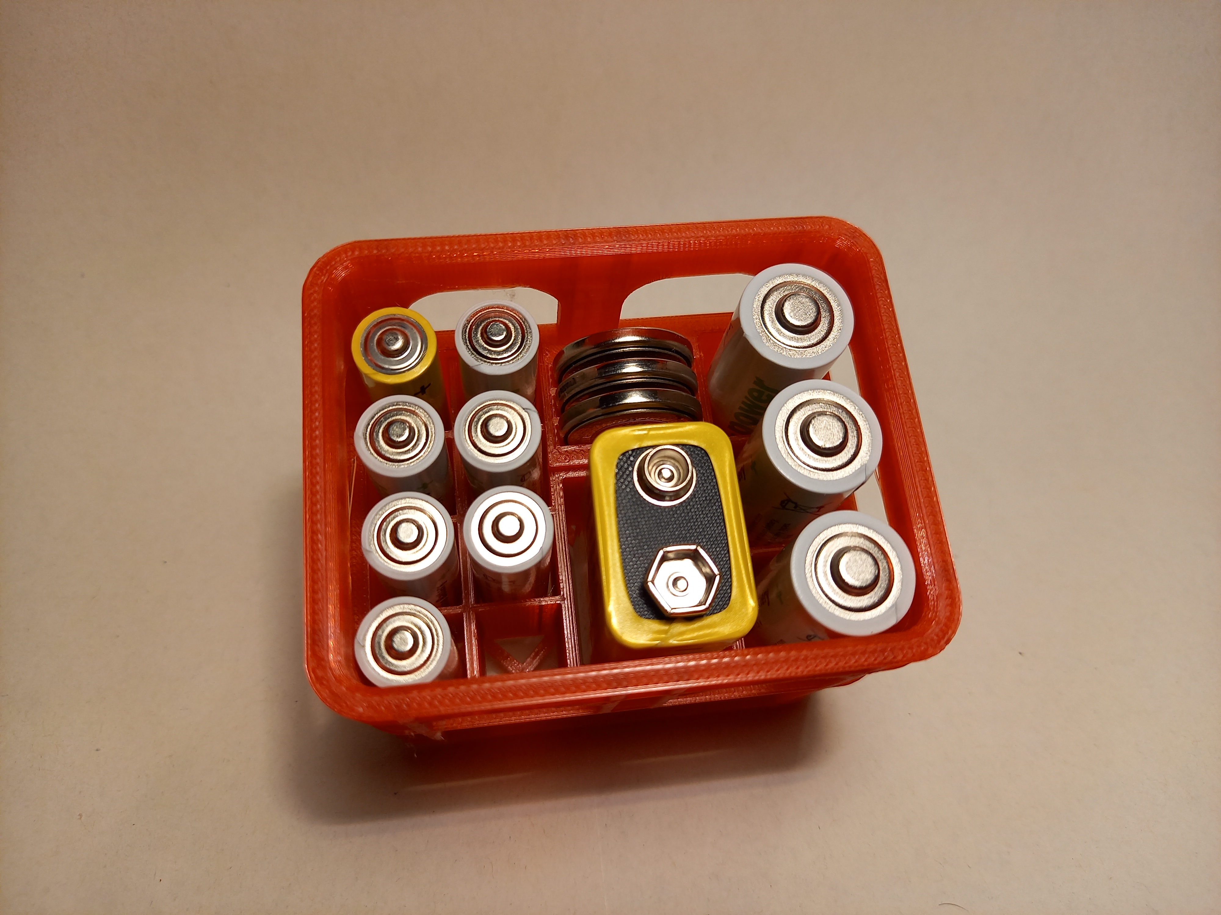 Miniatura 2 do modelo 3D Multi-battery stackable beer crate