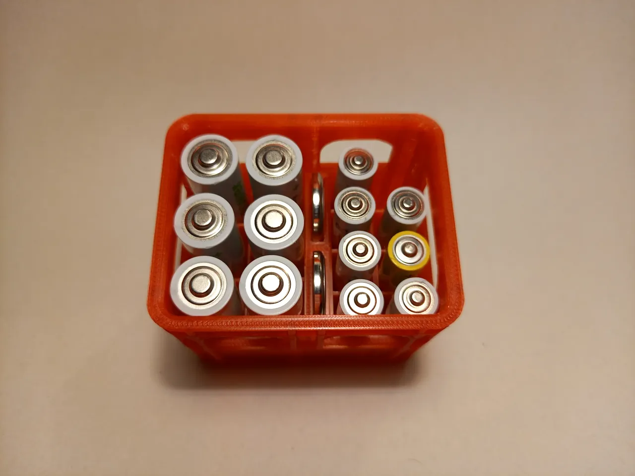 Customizable & stackable beer crate for all types of batteries by