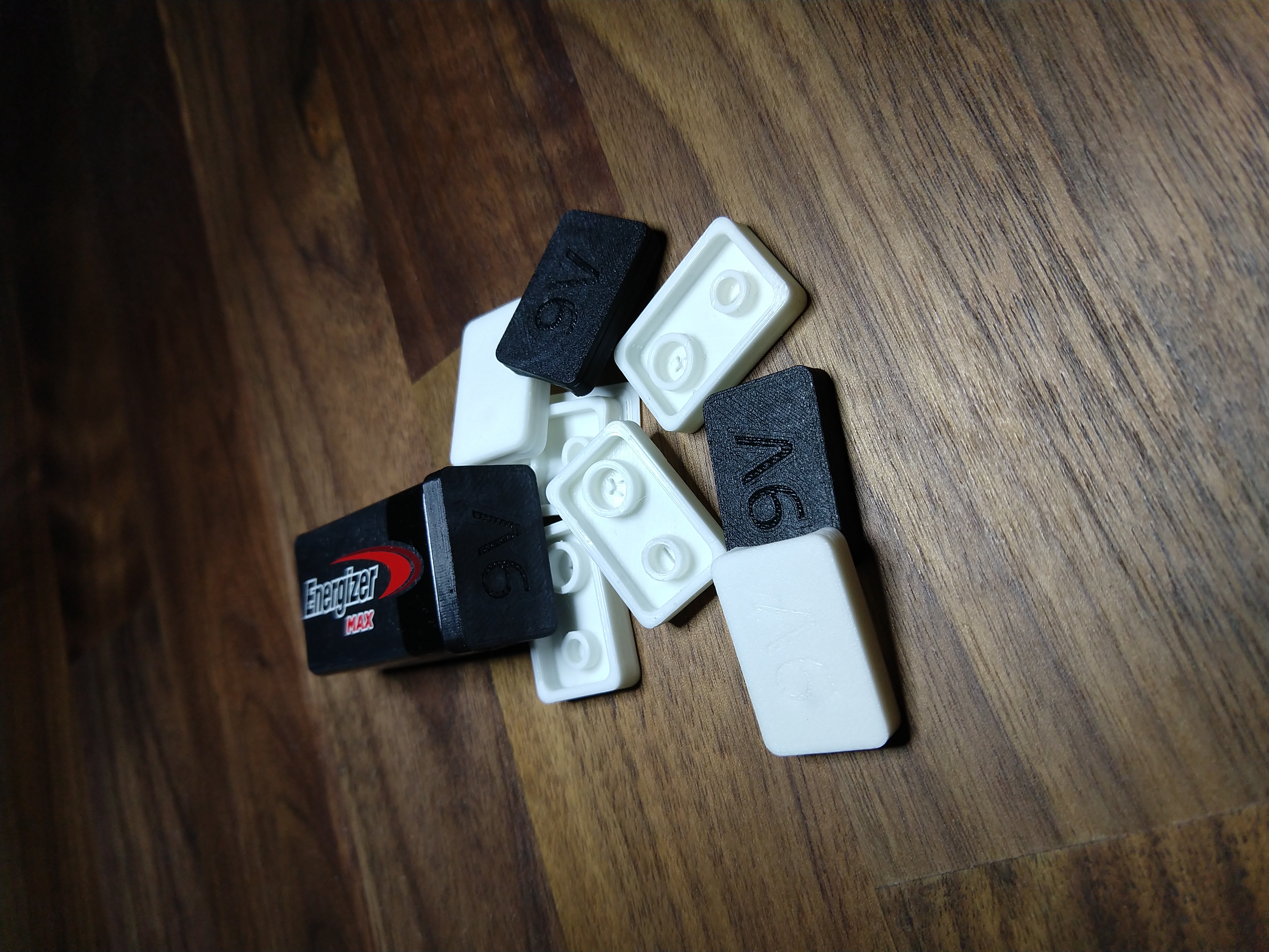 Miniatura 4 do modelo 3D 9 Volt Battery Cap