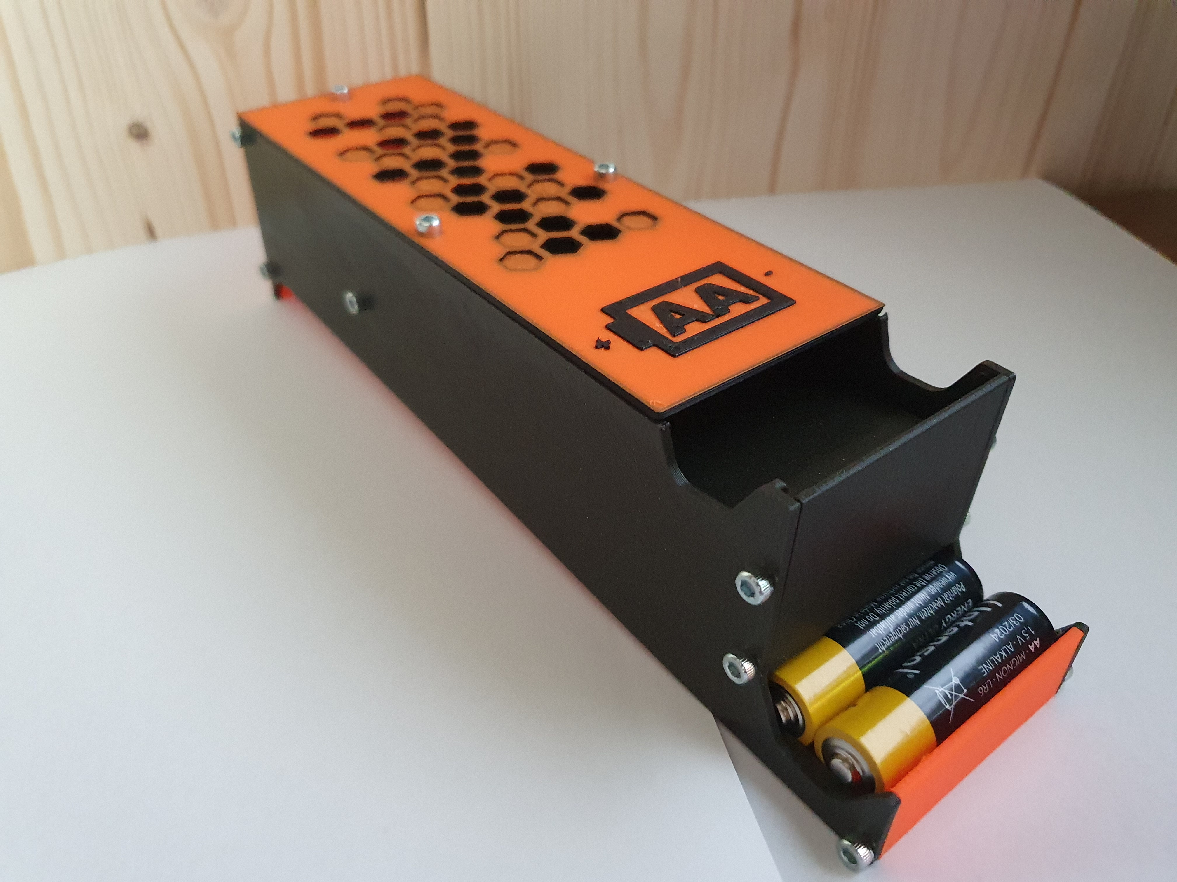 Battery storage for drawers