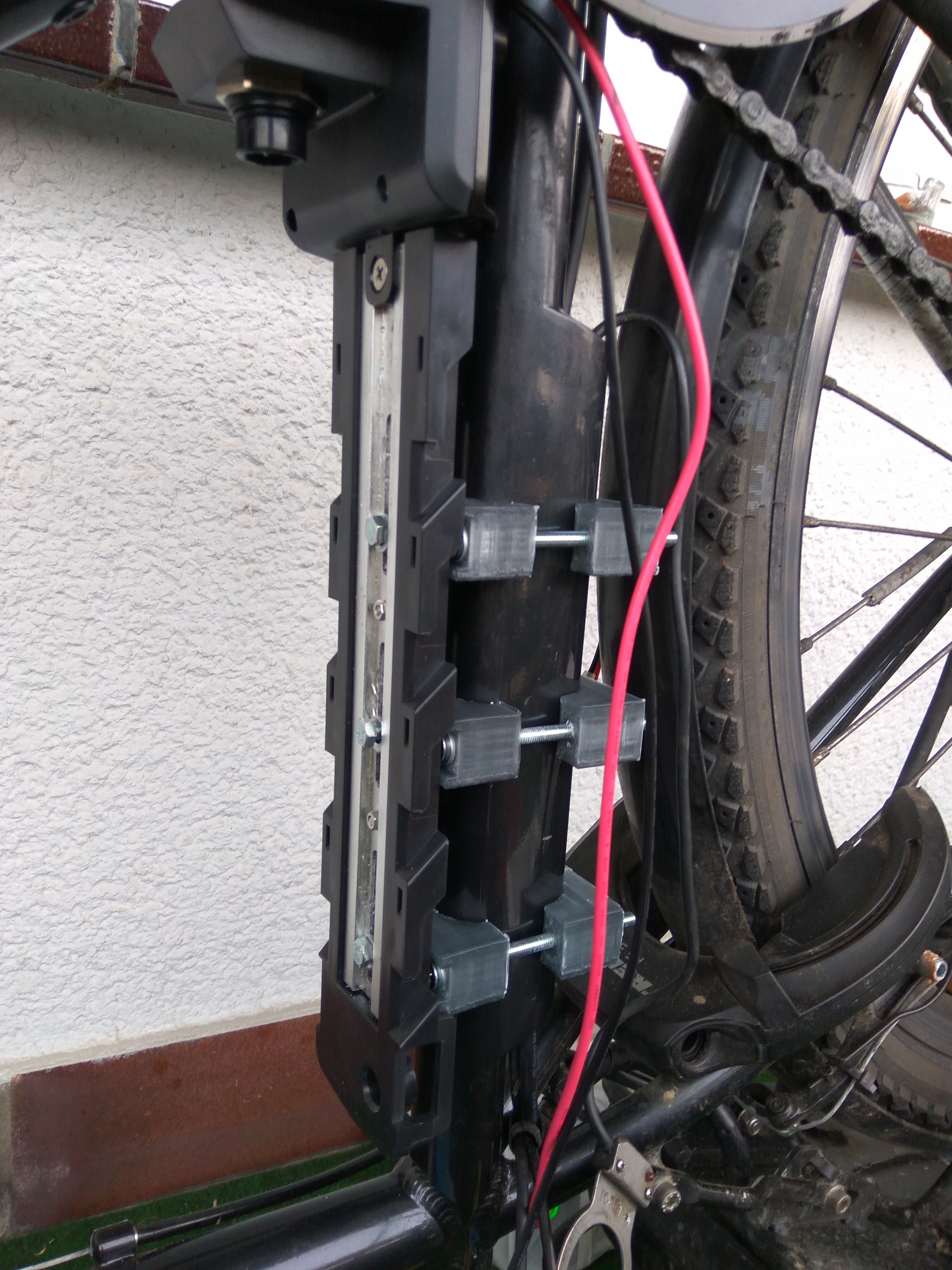 Bottle style Accu / battery holder brackets for pedelec & e-bike