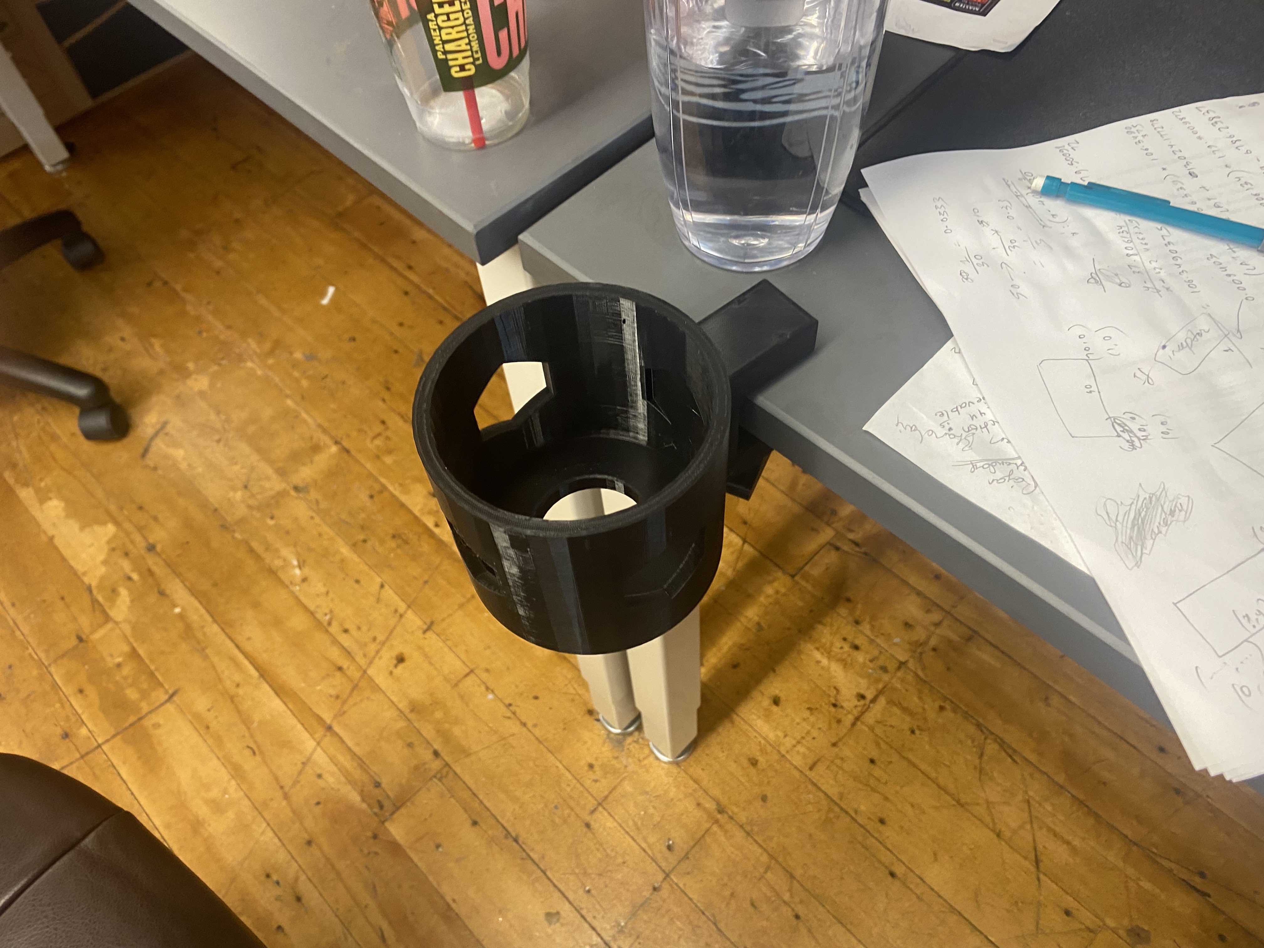 Miniatura 2 do modelo 3D Table Clamp Cup Holder