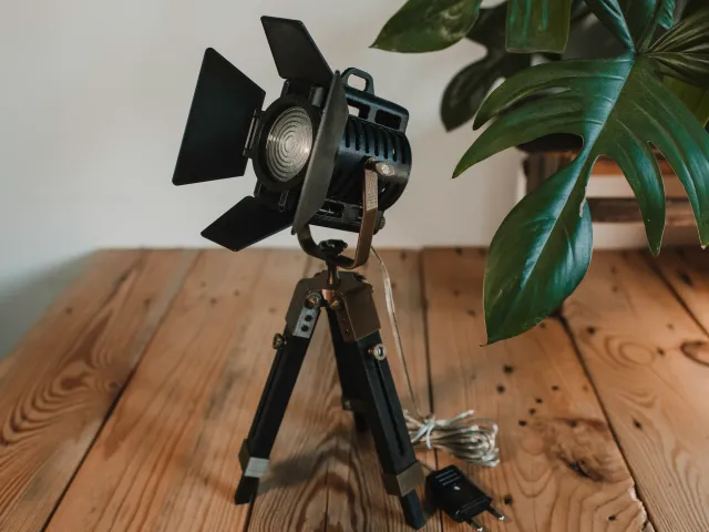 Retro Fresnel Spotlight + Tripod