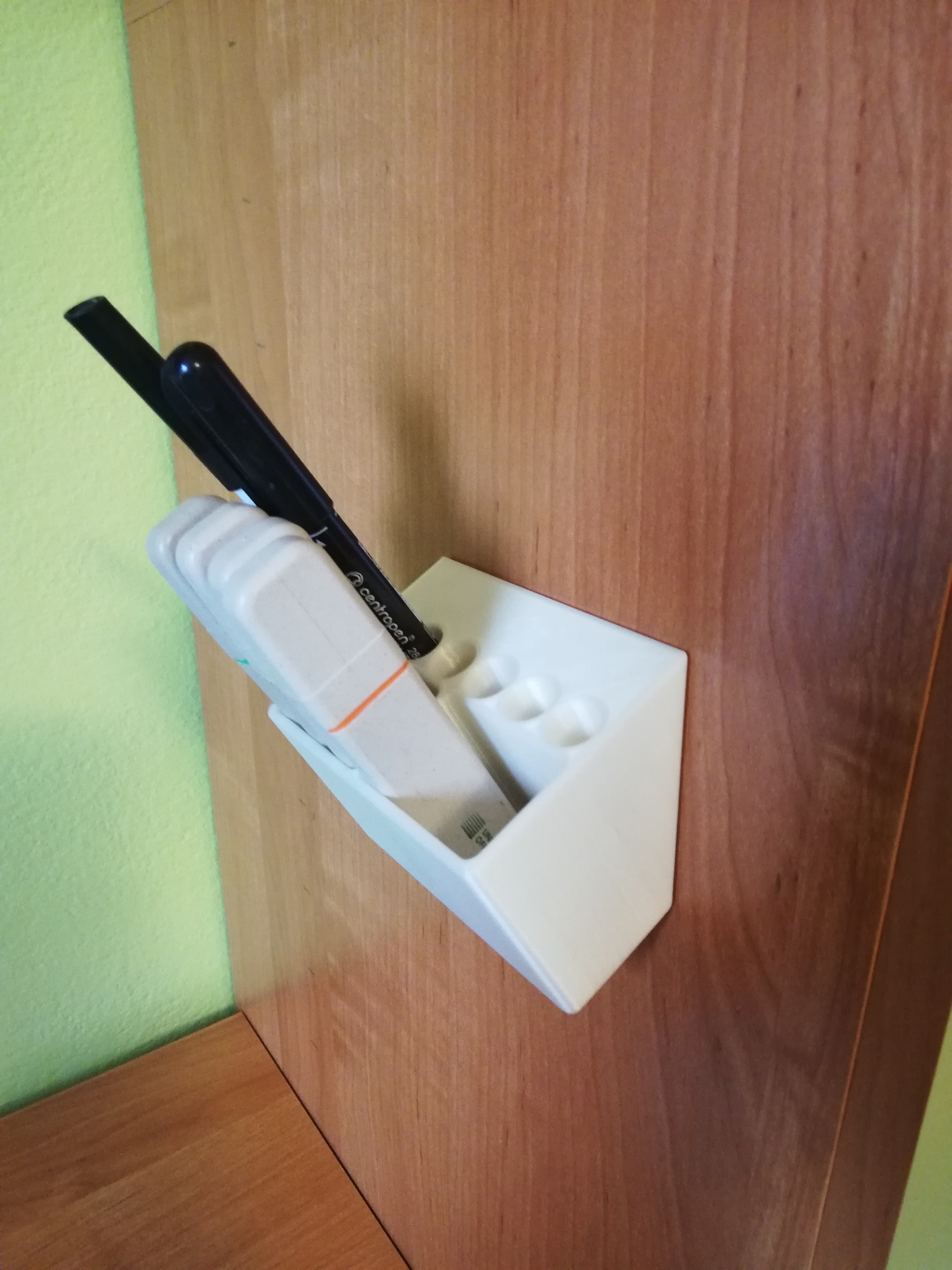 Wall Bracket for Markers