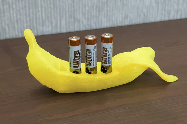 Banana Battery Holder - AAA