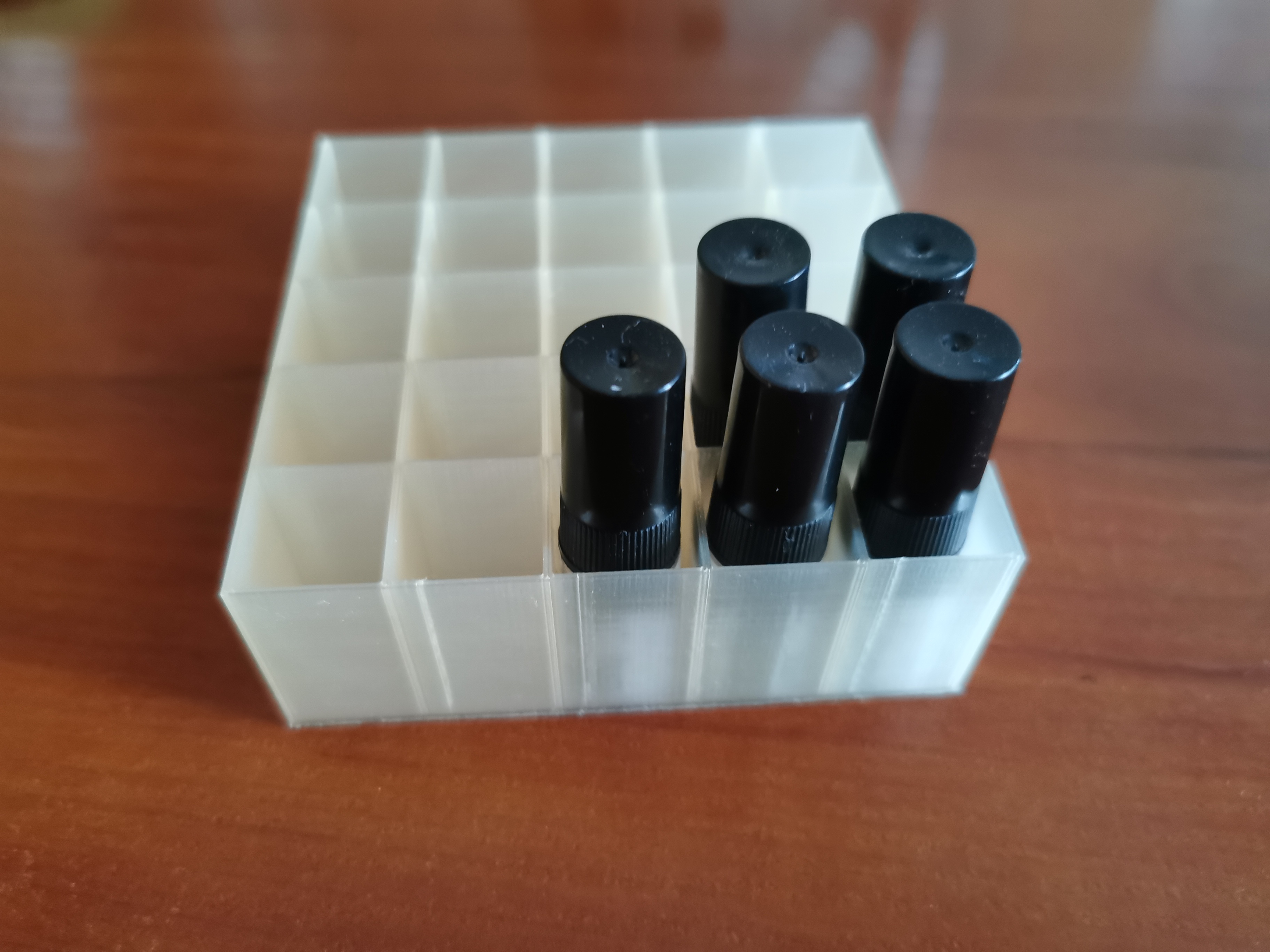 [8tm] Perfume sample holder box 5x5 (16mm x 16mm x 30mm) by 8tm