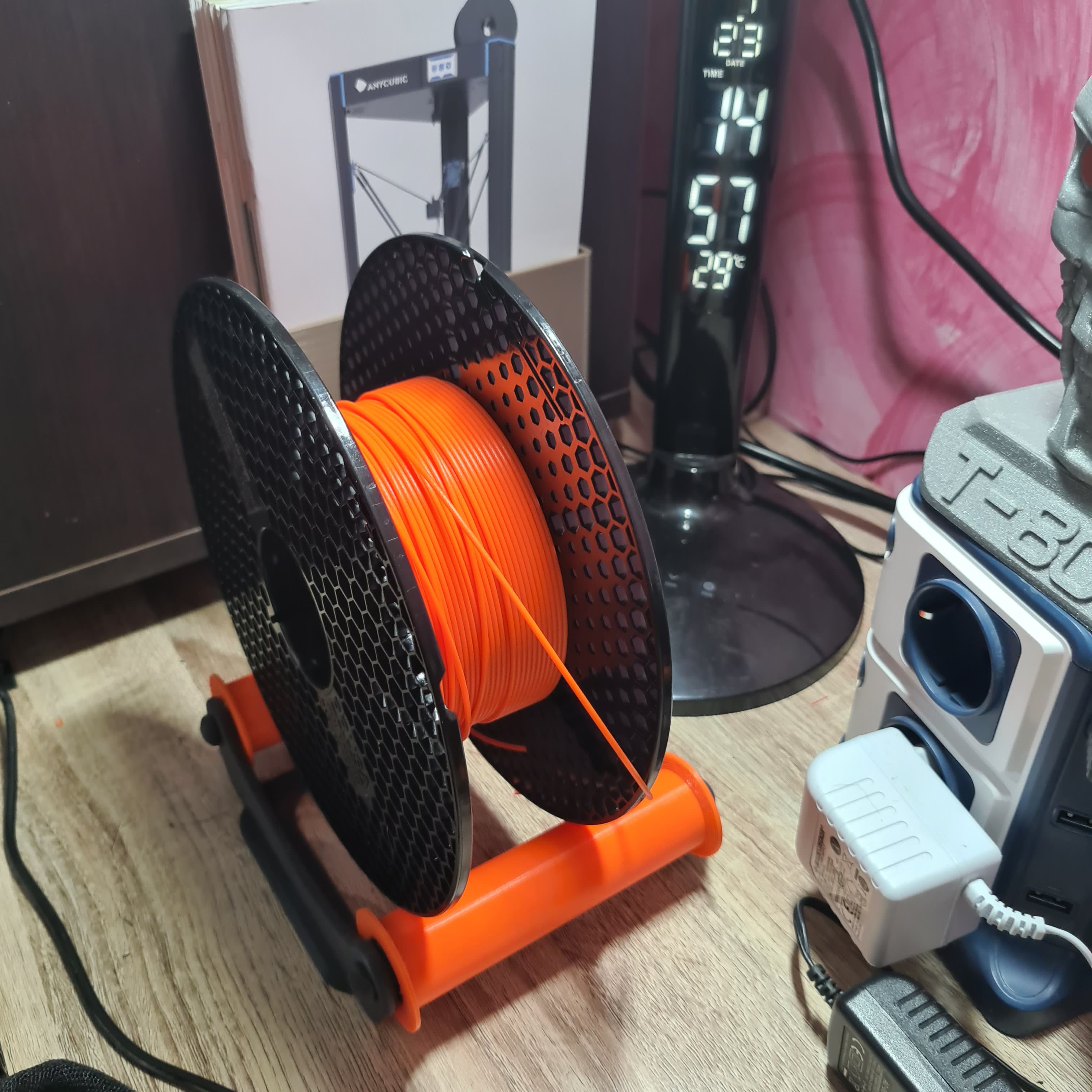 Spool holder for all size