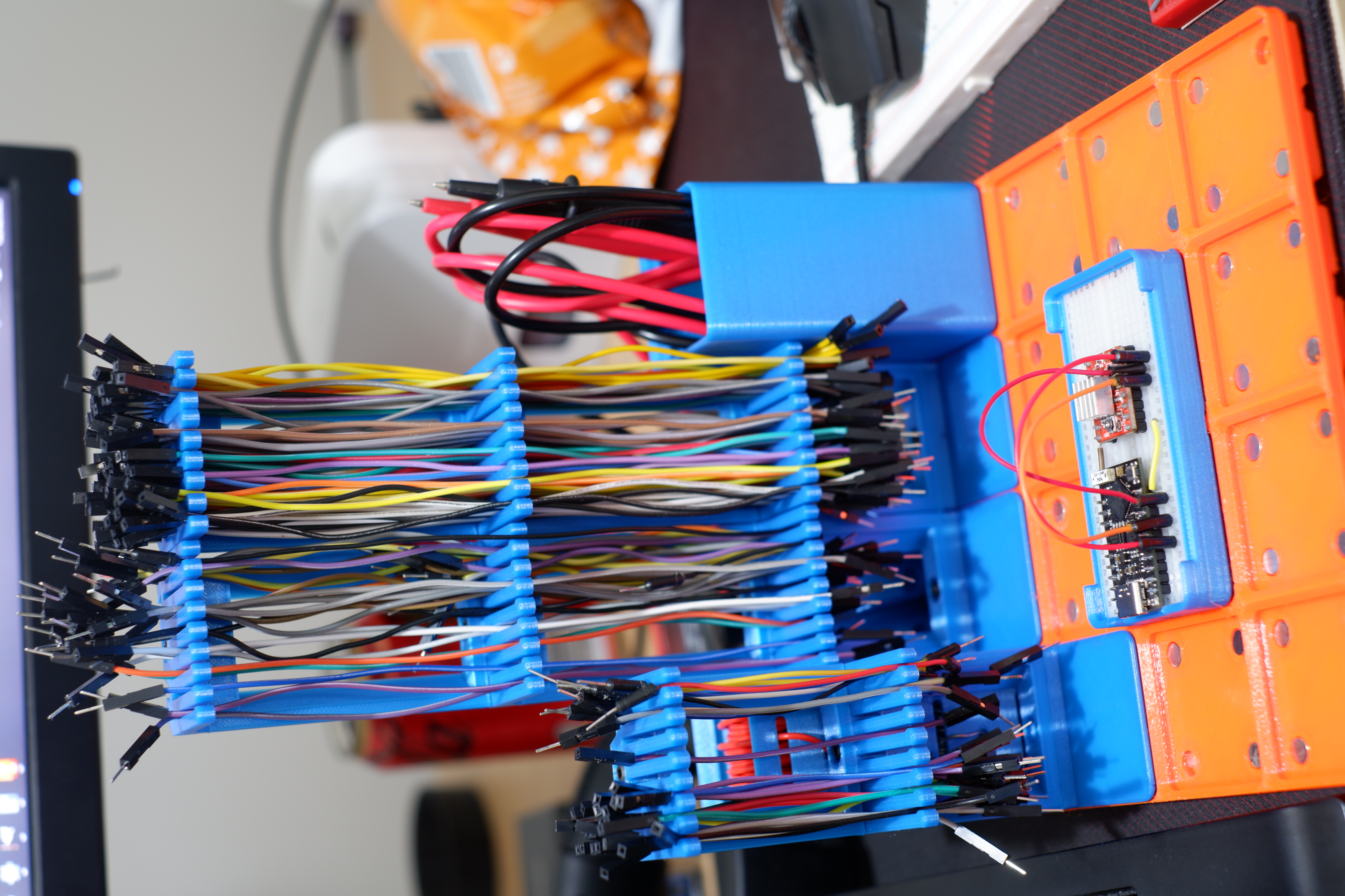 Gridfinity modular vertical jumper cable holder