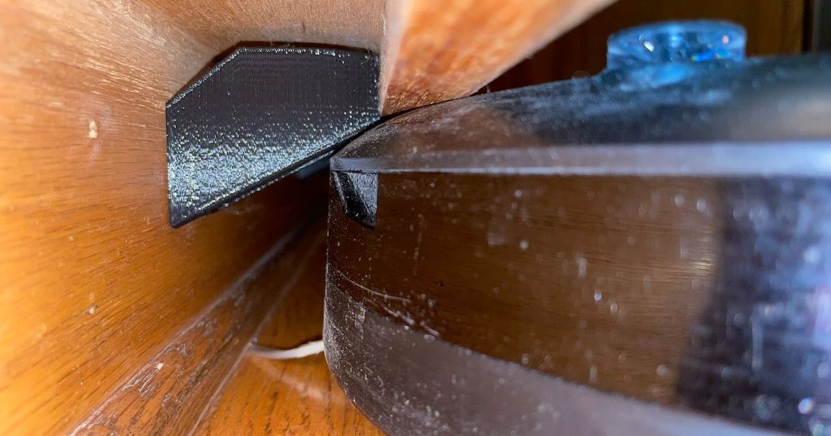 roomba under kitchen table