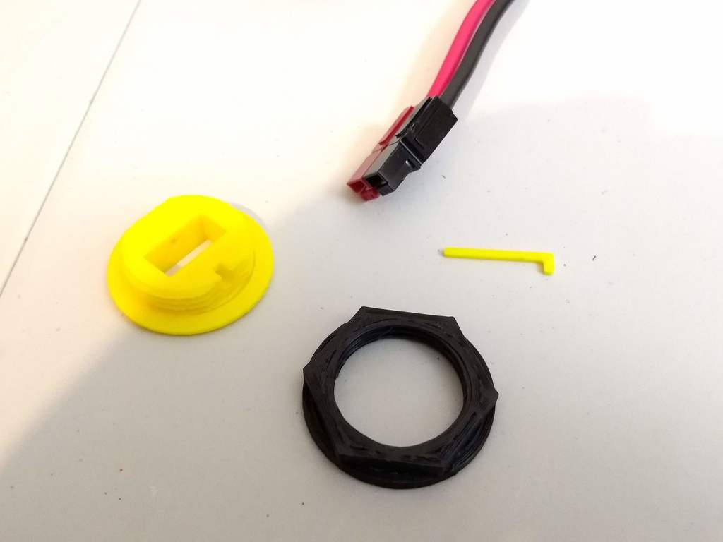 Miniatura 2 do modelo 3D M28 Panel Mount Powerpole