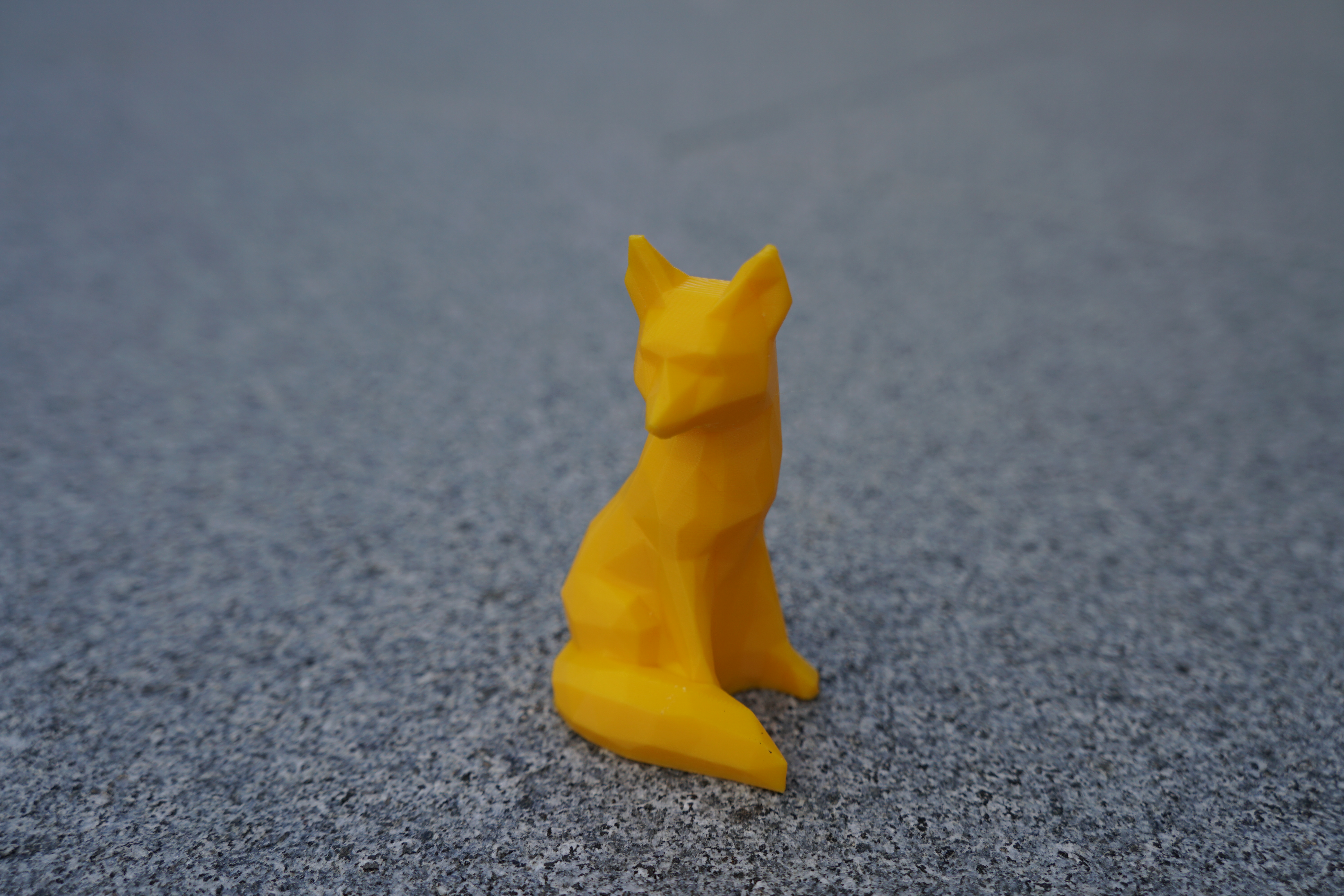 Miniatura 3 do modelo 3D Low Poly Sitting Fox