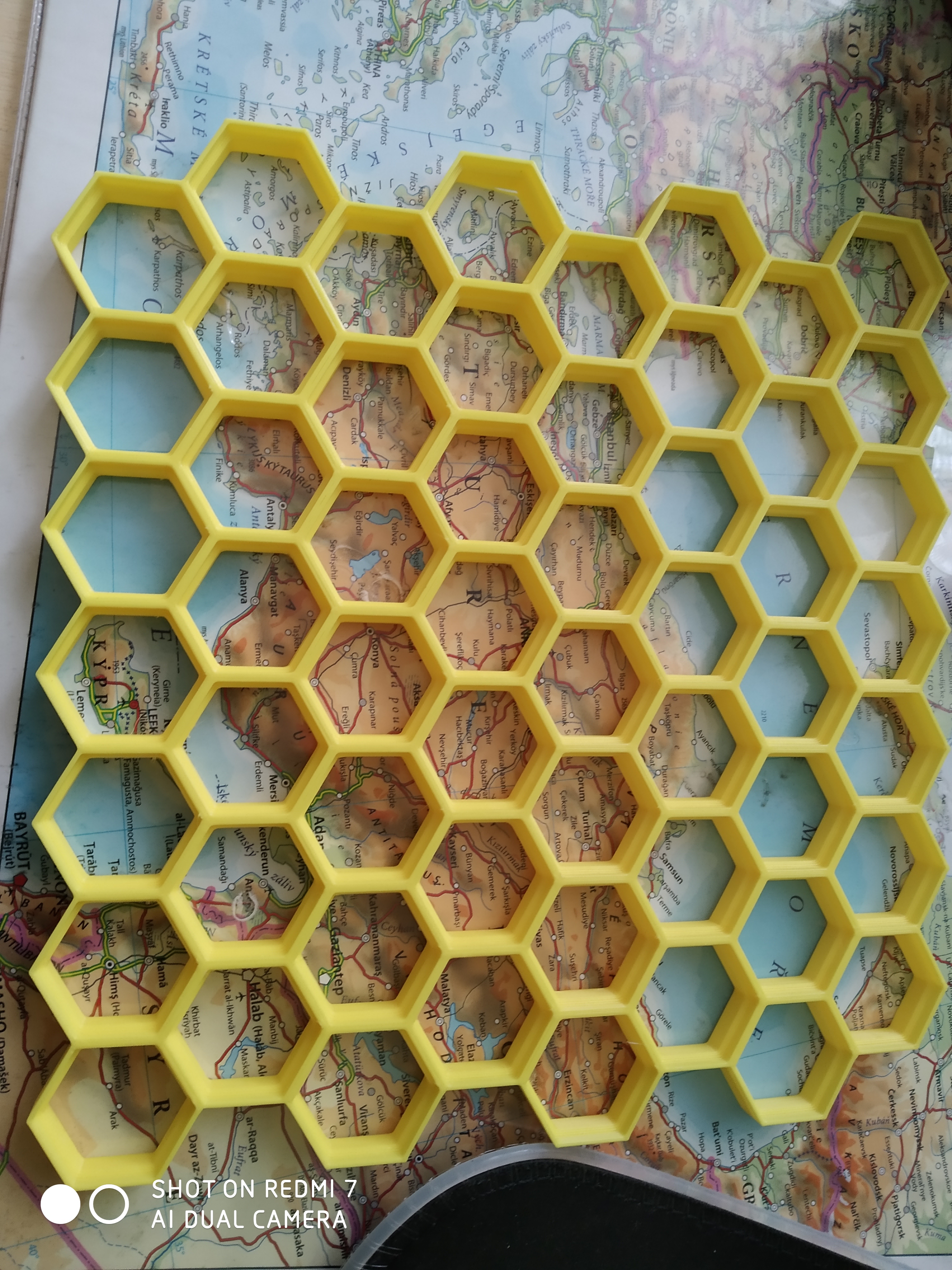 wall-honeycomb-part