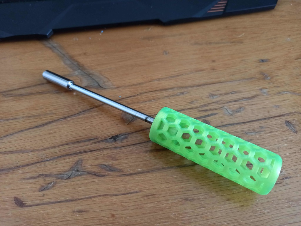 Skeletonized screwdriver