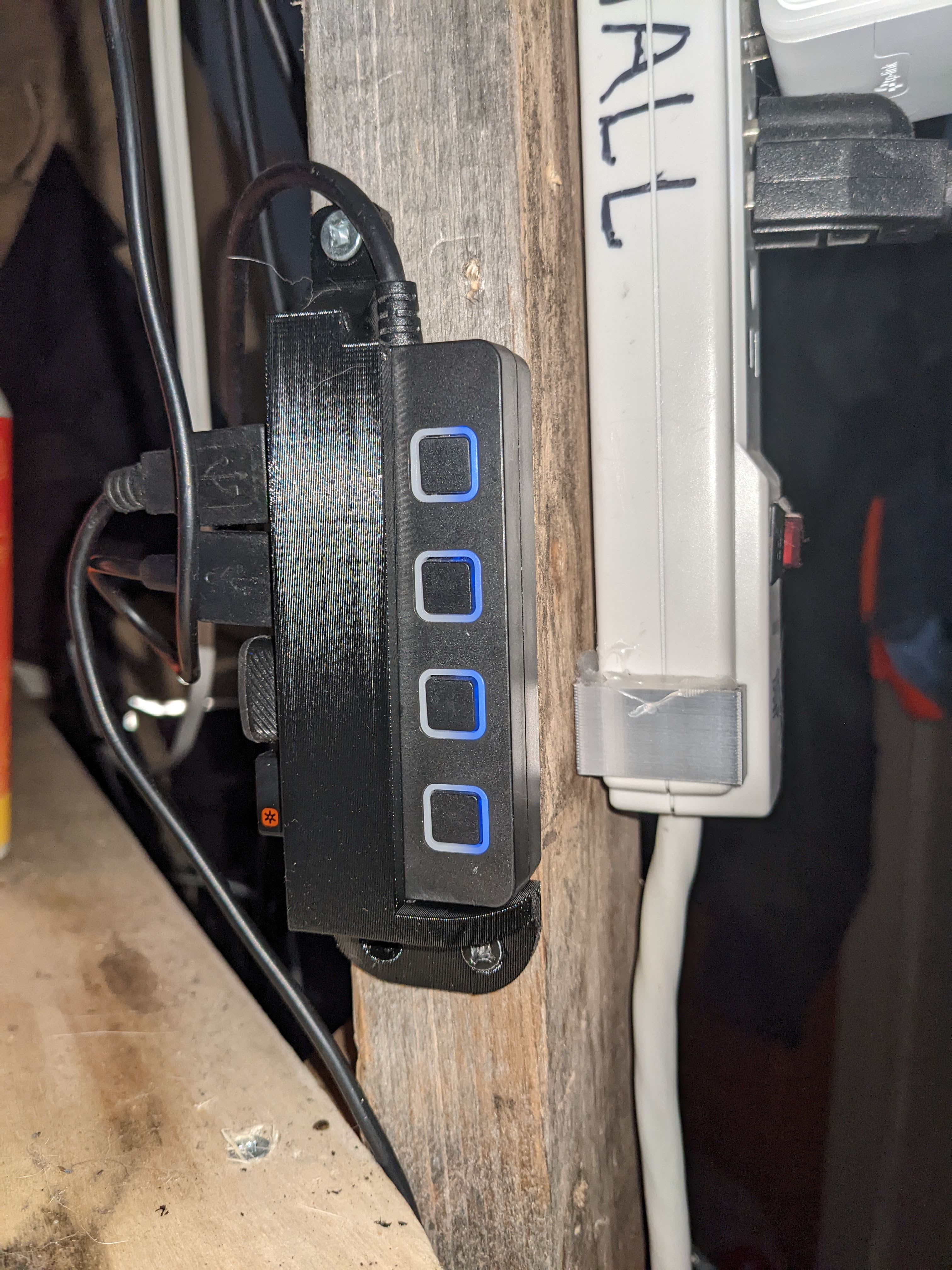 Sabrent usb 3.0, 4 port splitter hub mount