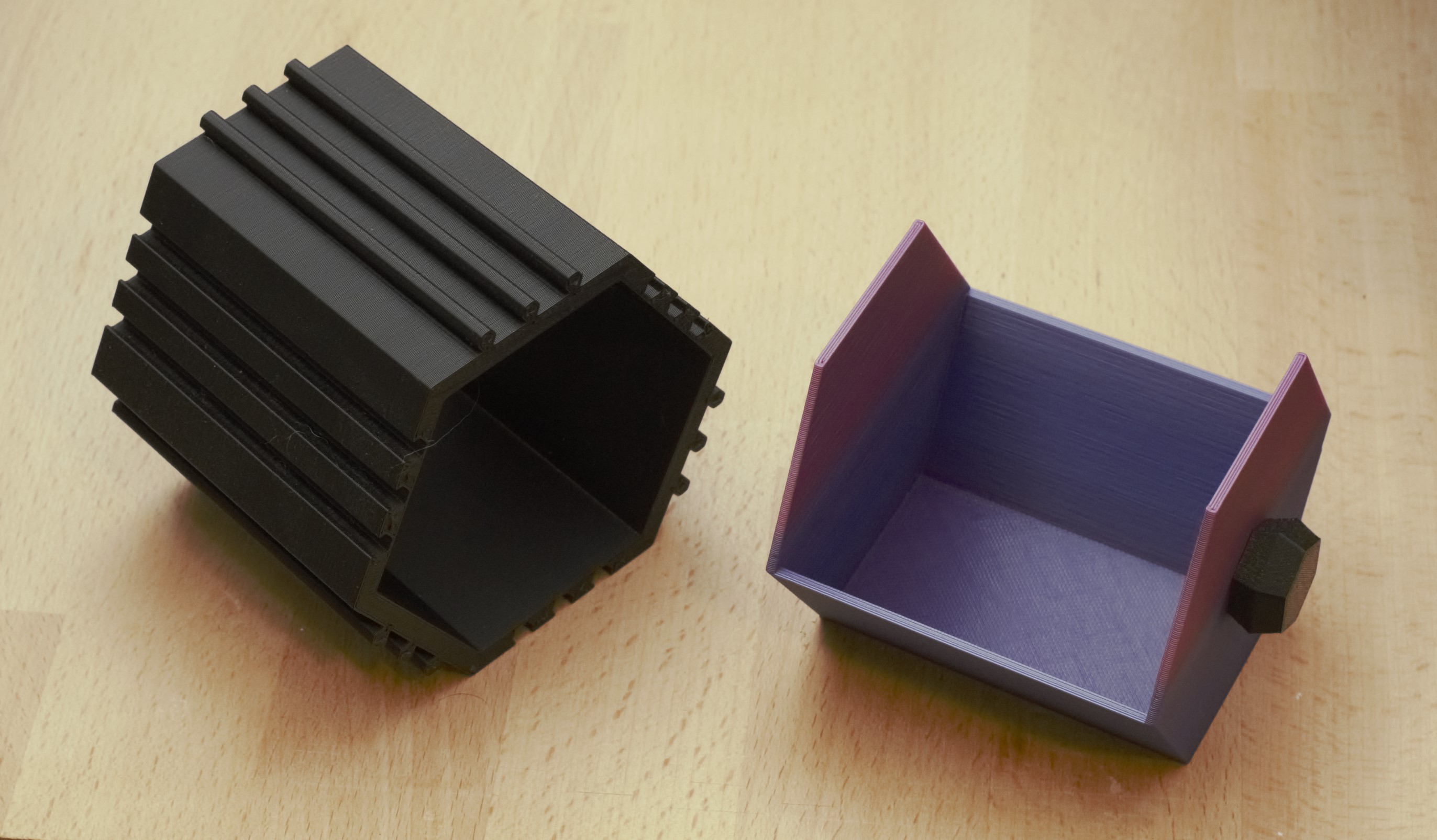 Miniatura 2 do modelo 3D Hexabox (modular and interlocking storage system)
