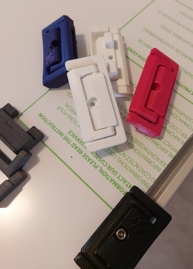 Voron filament latch with sizing engraved
