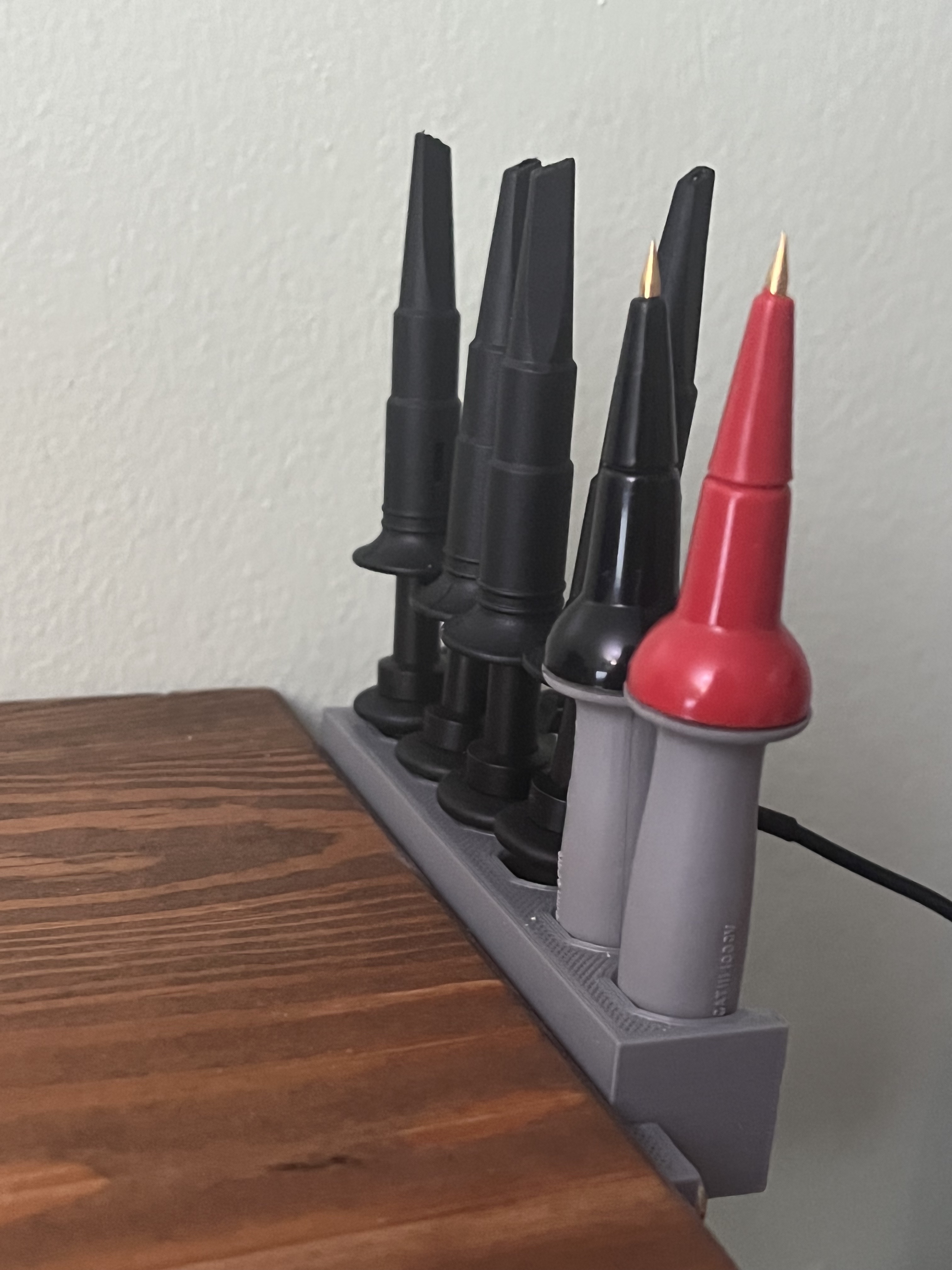 Multimeter/Oscilloscope Probe Hanger by Beansmoke Download free STL