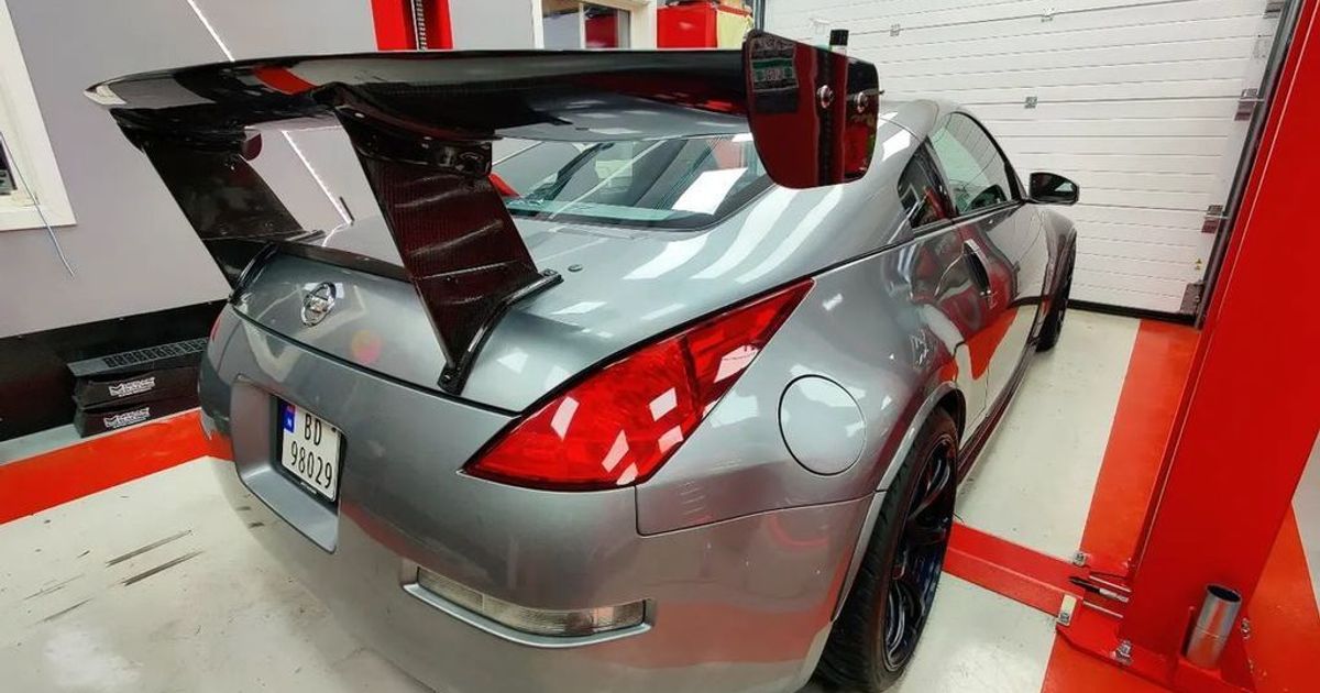 Nissan 350Z Trunk Wing Mount and Stand by m.skinnes Download free