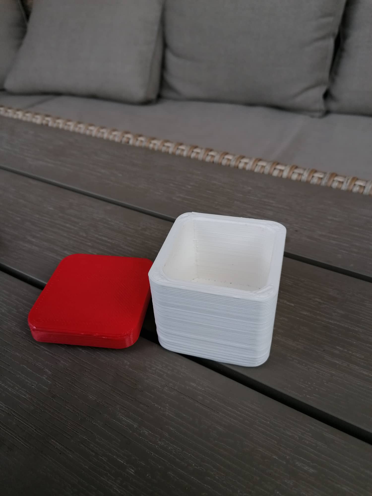 simple round storage box