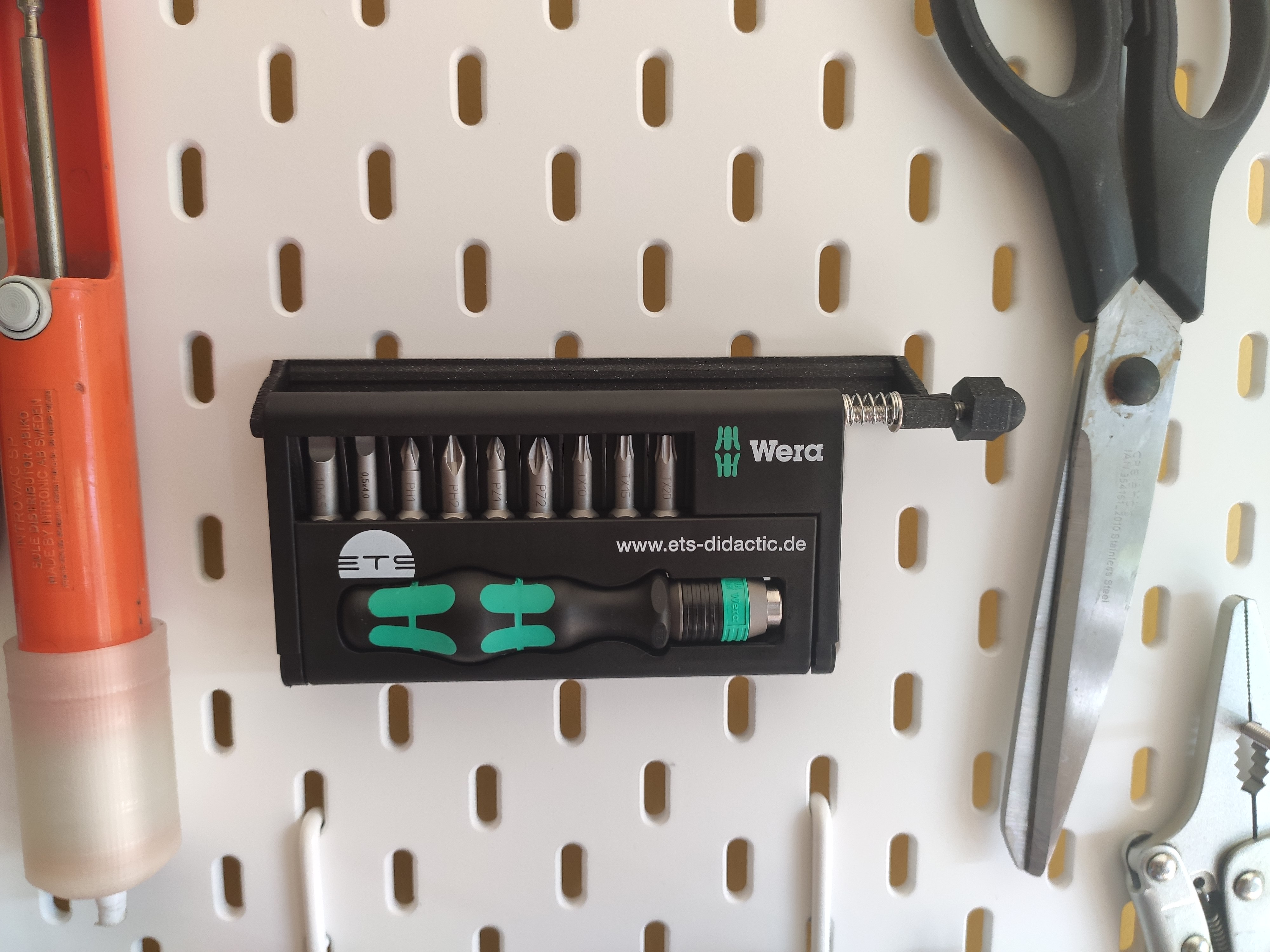 Skadis mount for Wera Kompakt 10 or Wera Kompakt 12