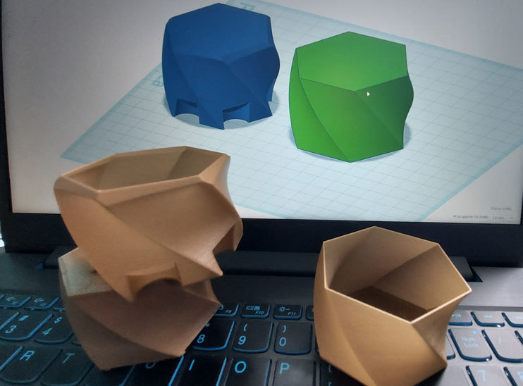 Miniatura 3 do modelo 3D Twisted hexagon box - Vasemode