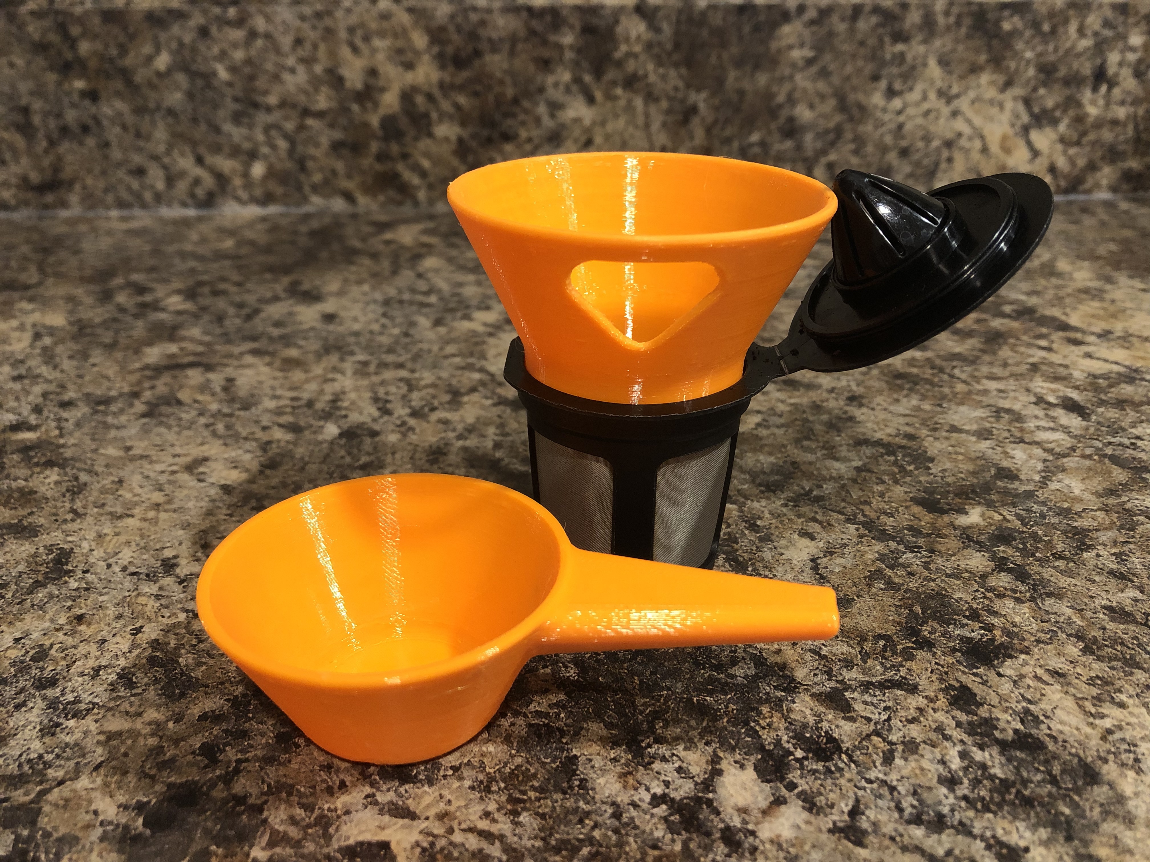 Nesting K-Cup Funnel, Scoop, and Stand