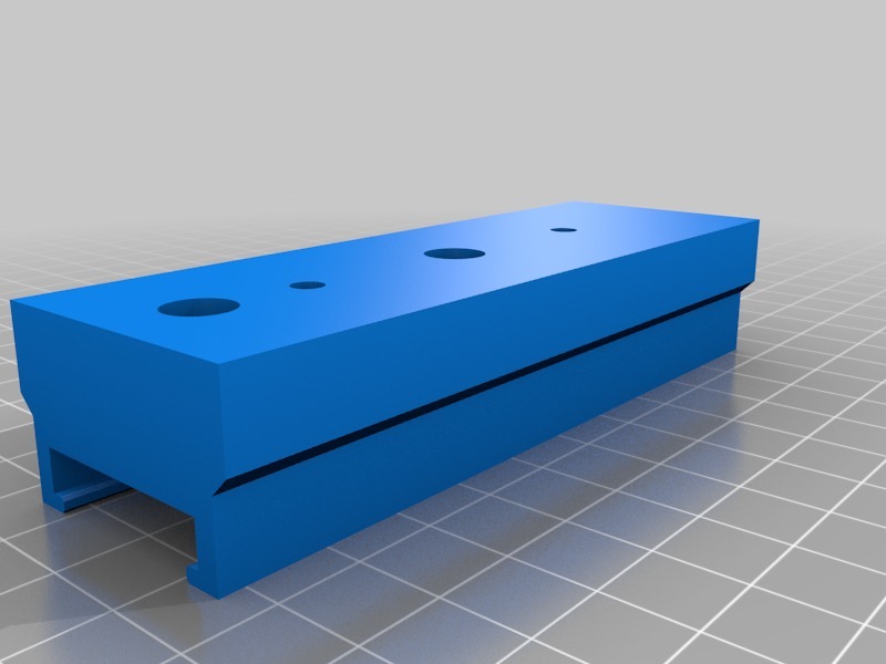 Miniatura 3 do modelo 3D Shelf bracket slotted