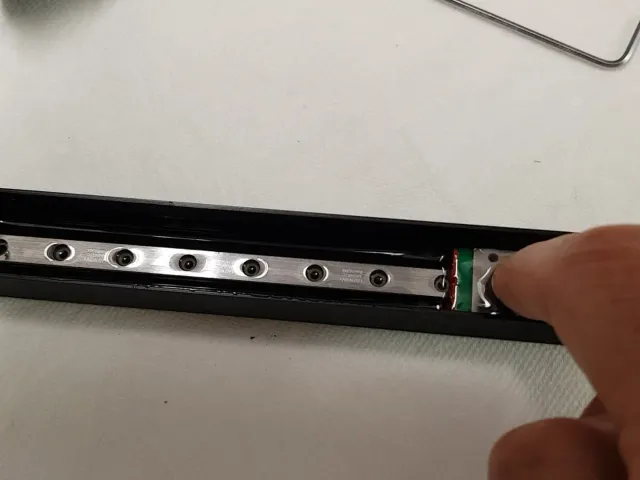 Linear Rail Bath - Clean your linear rails