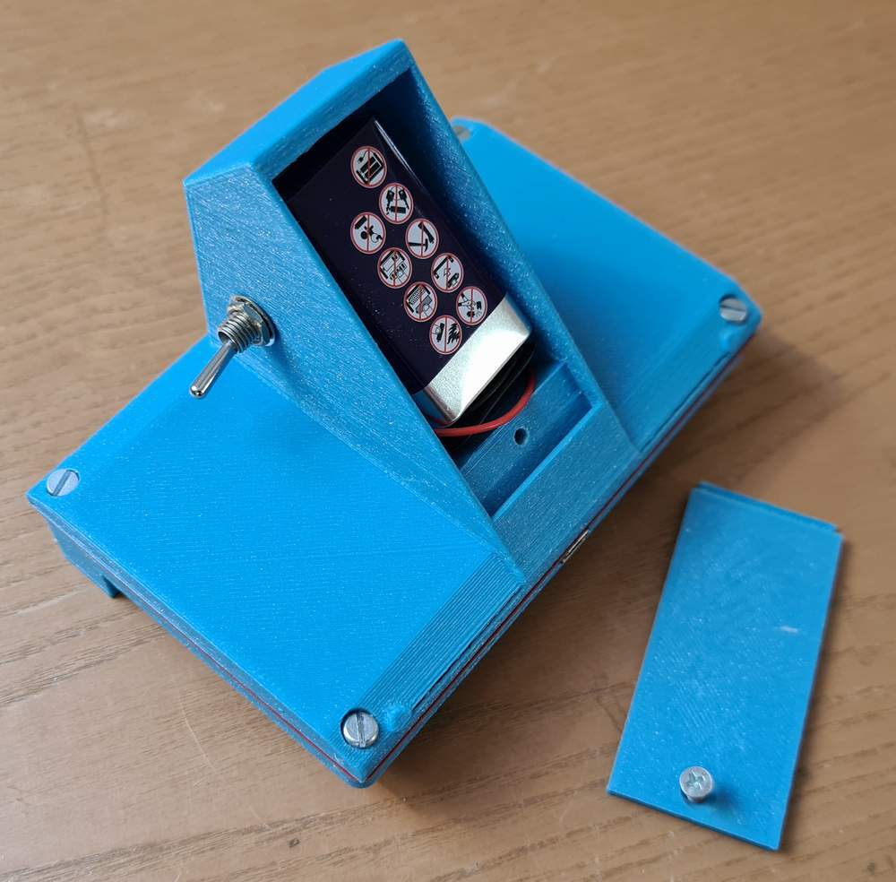 Case stand for DSO138 Oscilloscope with 9V battery by MegaCadler ...